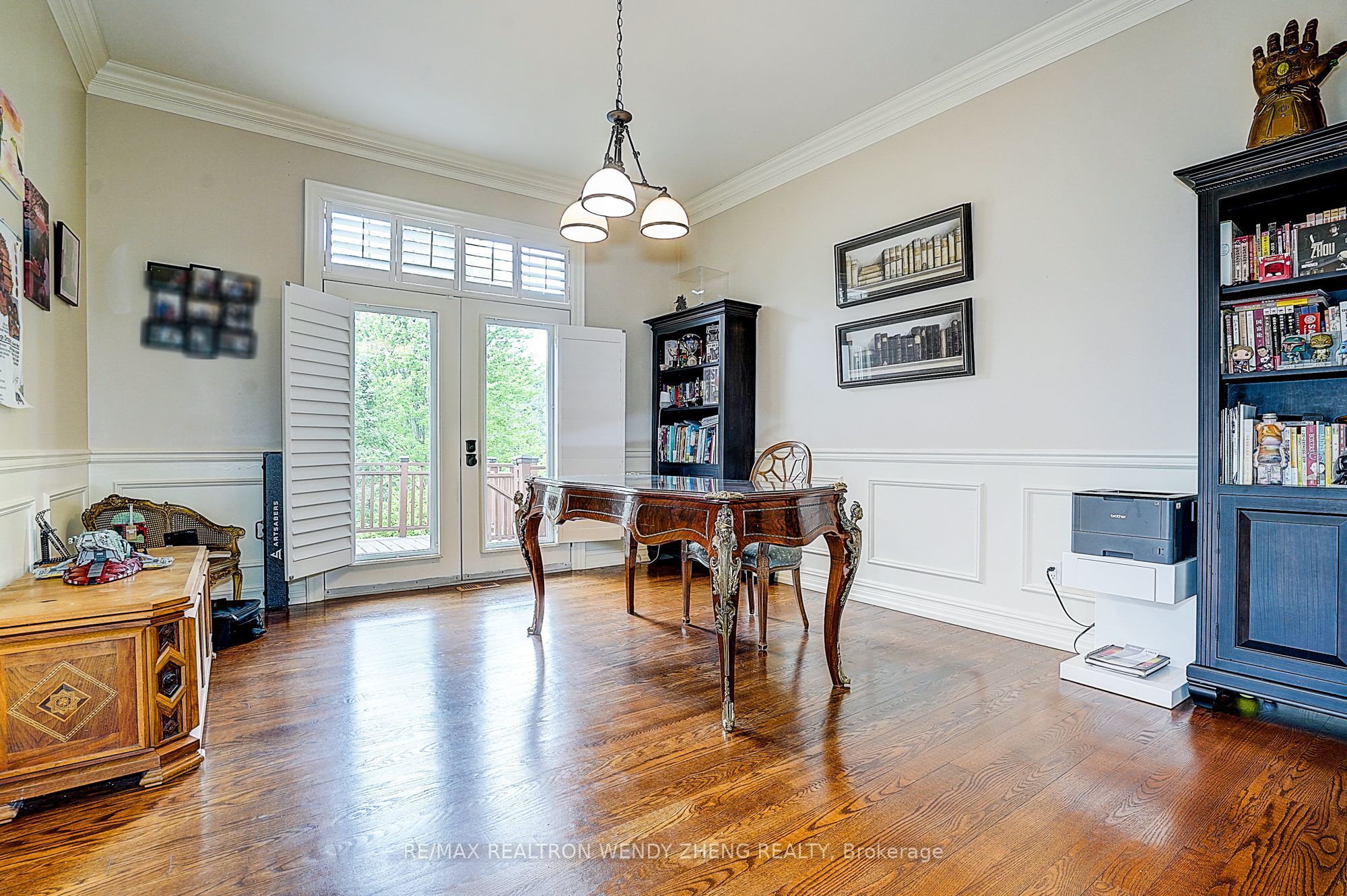 8 Alm Court Property Photo 7