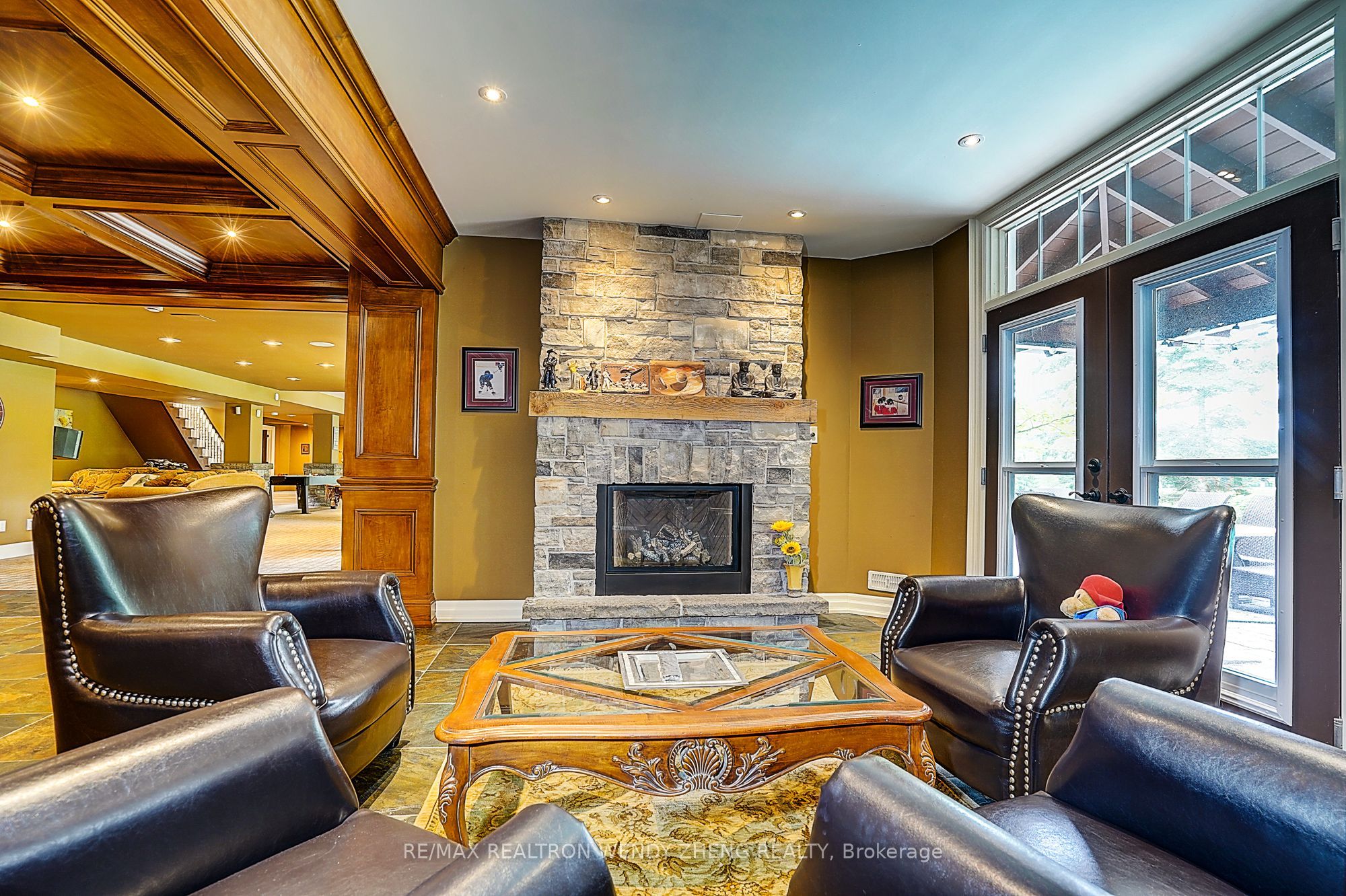 8 Alm Court Property Photo 36