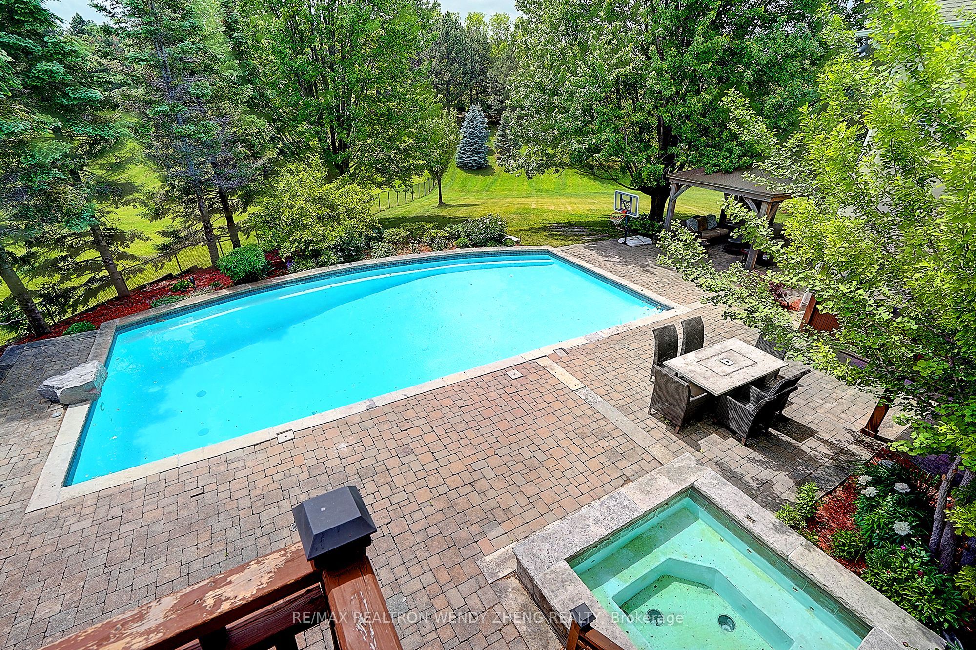 8 Alm Court Property Photo 46