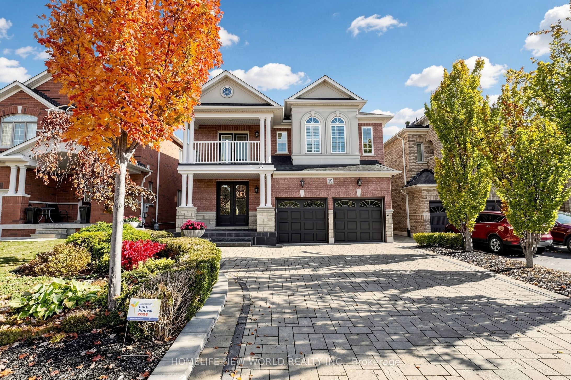 19 Featherwood Drive Property Photo 4