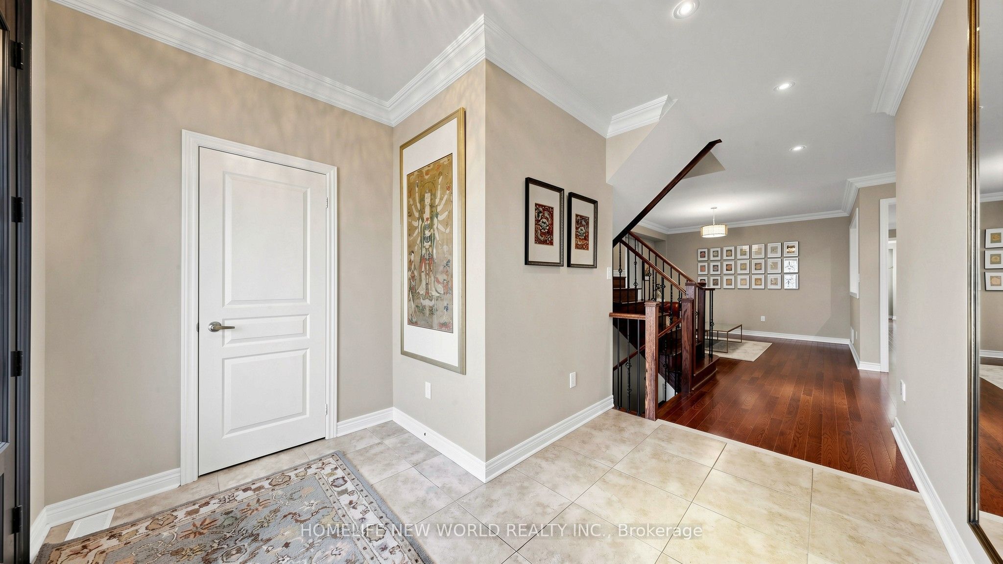 19 Featherwood Drive Property Photo 6