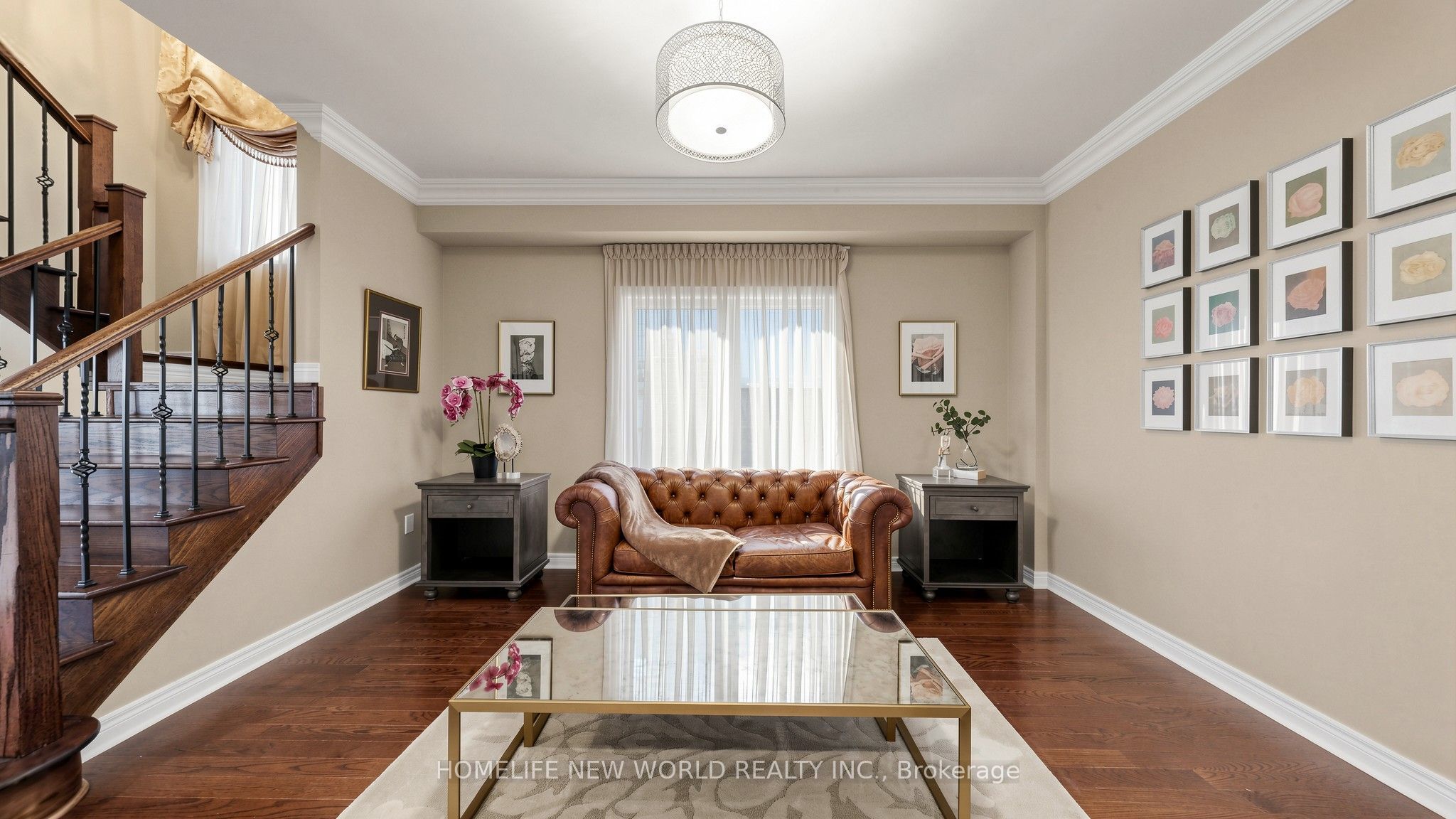 19 Featherwood Drive Property Photo 8
