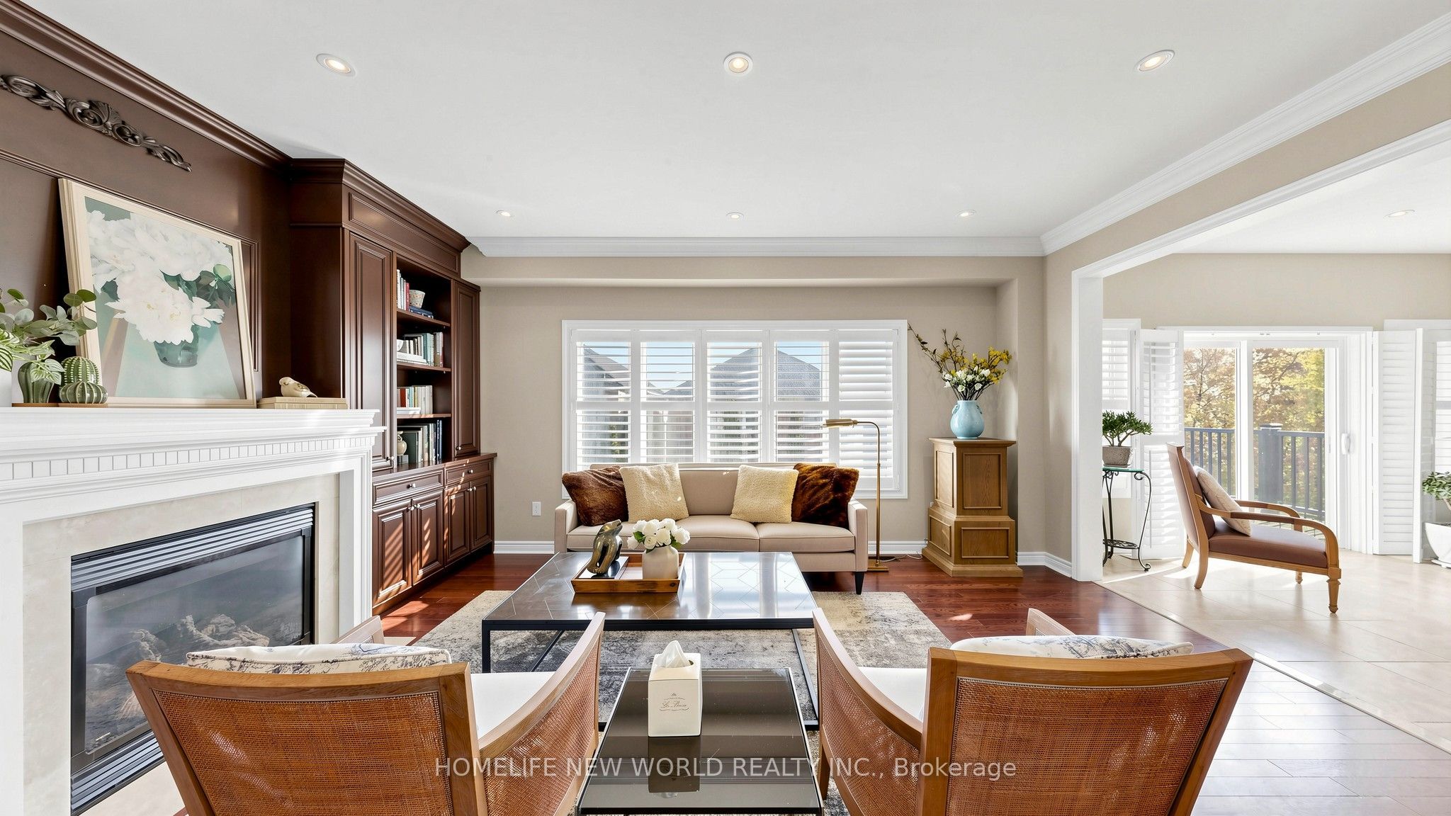 19 Featherwood Drive Property Photo 13