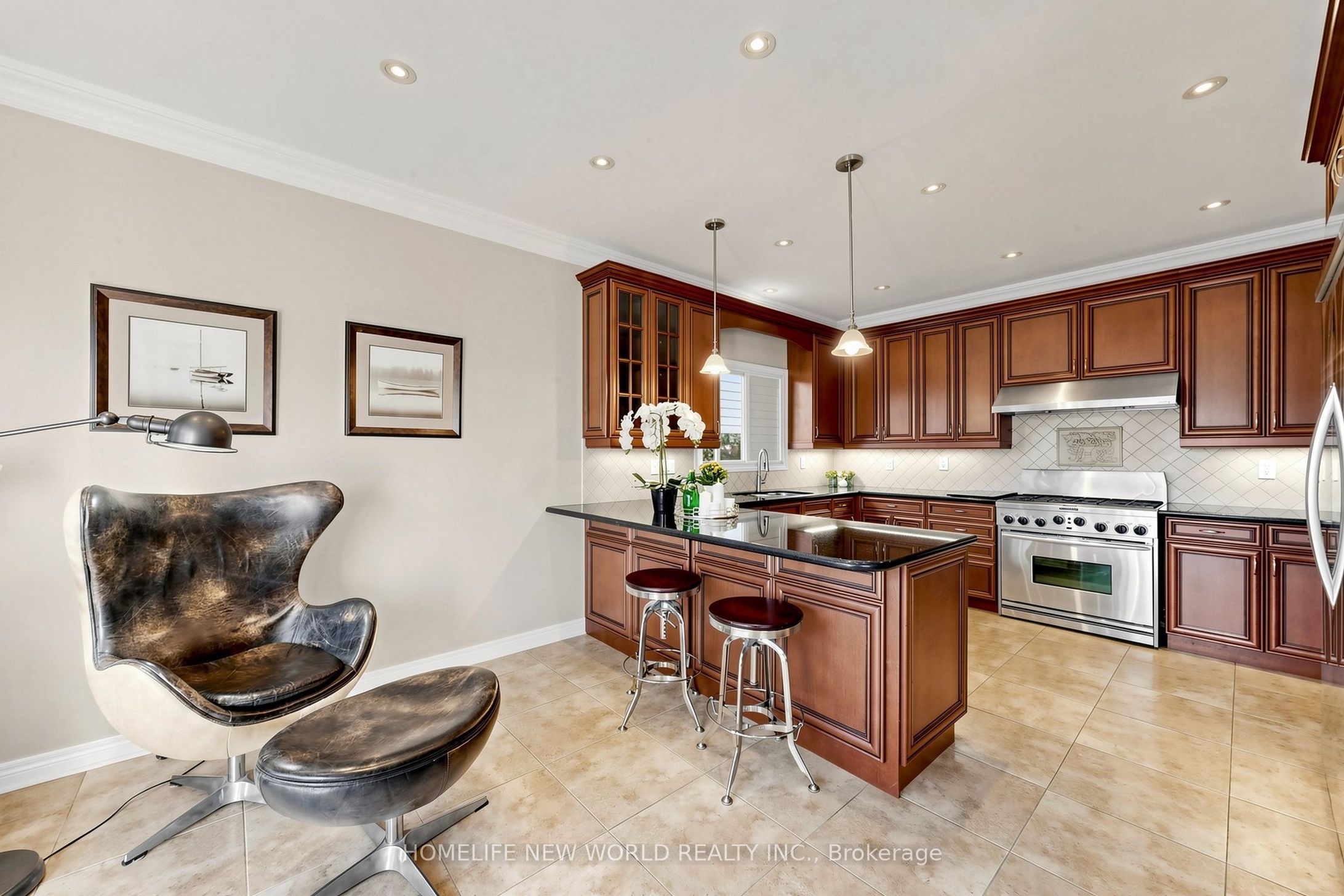 19 Featherwood Drive Property Photo 21