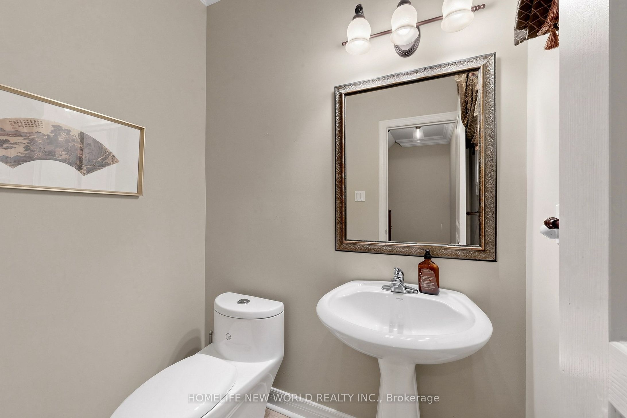19 Featherwood Drive Property Photo 23