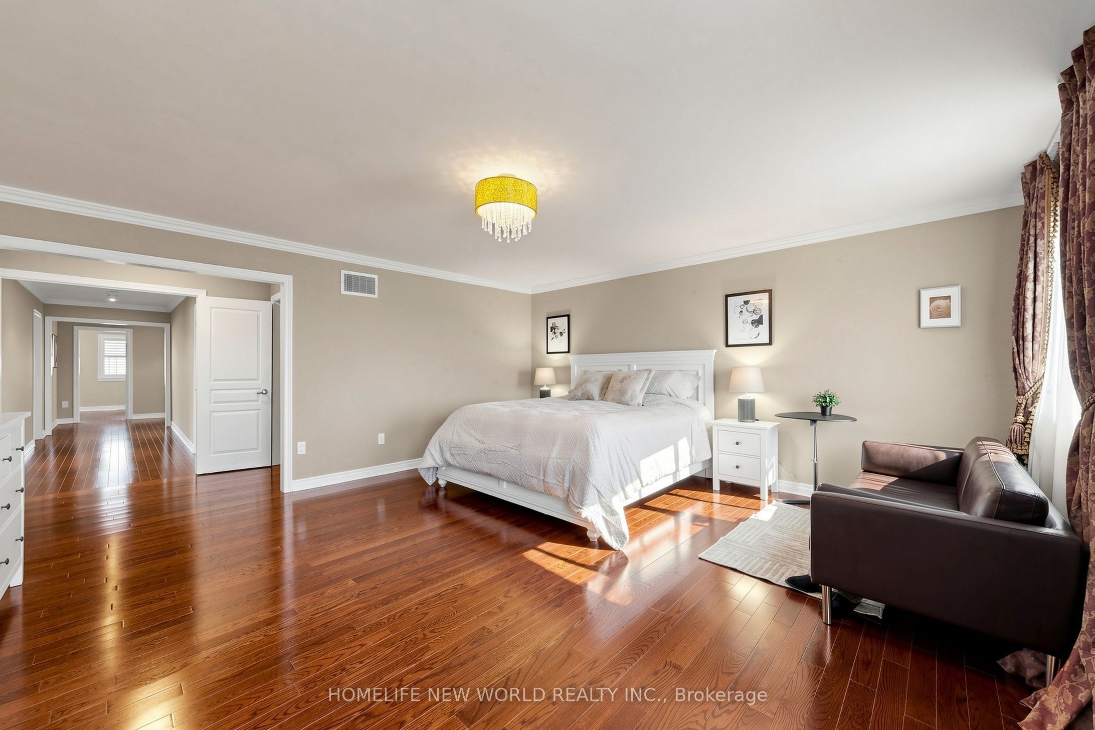 19 Featherwood Drive Property Photo 26