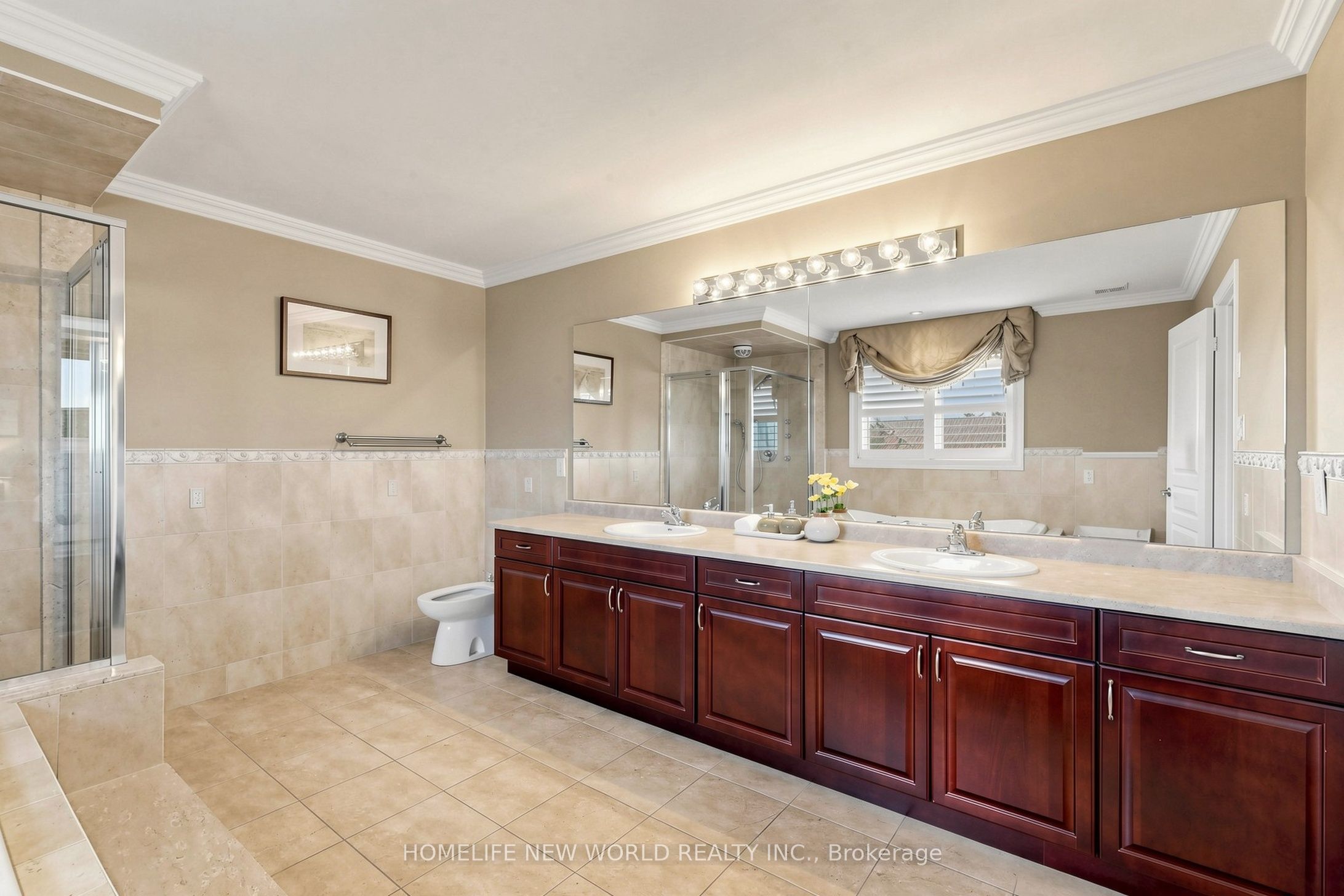 19 Featherwood Drive Property Photo 27