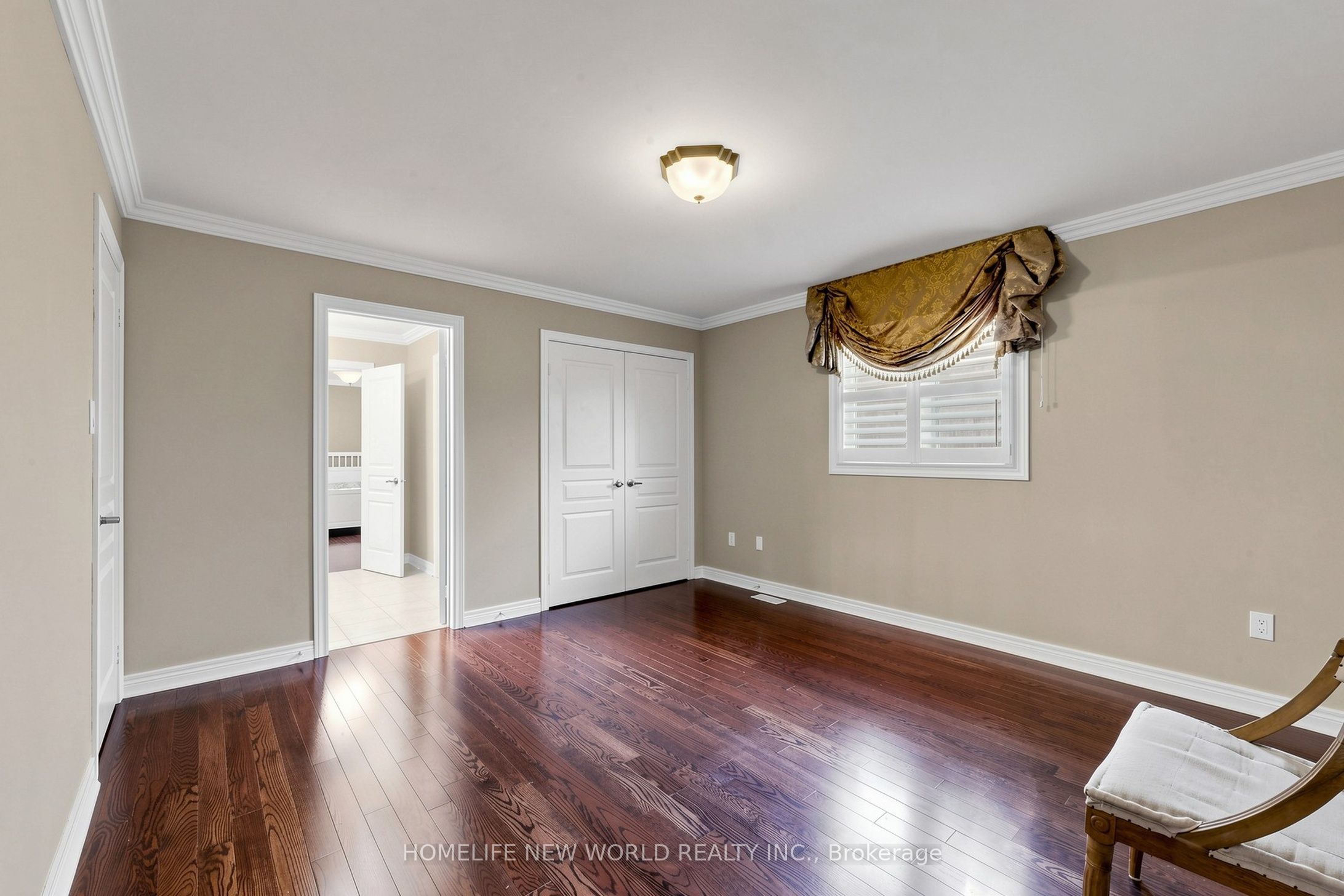 19 Featherwood Drive Property Photo 37