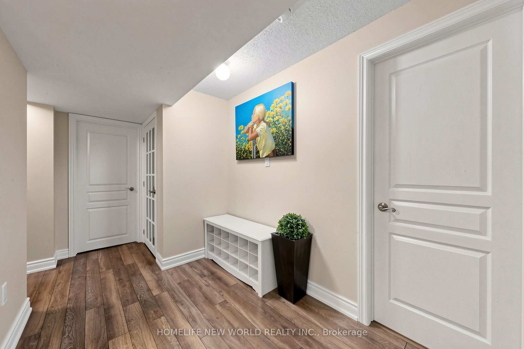 19 Featherwood Drive Property Photo 38