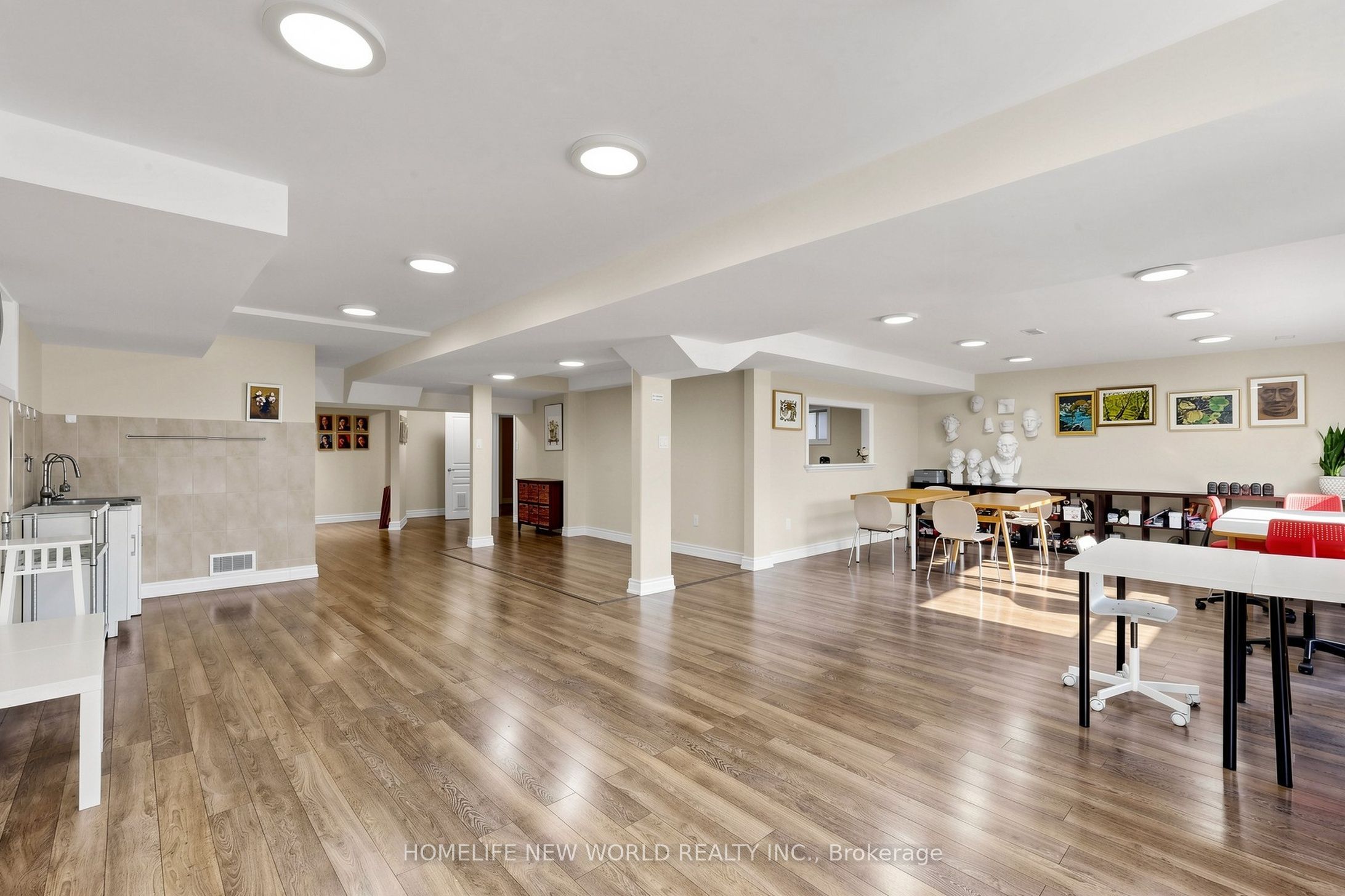 19 Featherwood Drive Property Photo 39