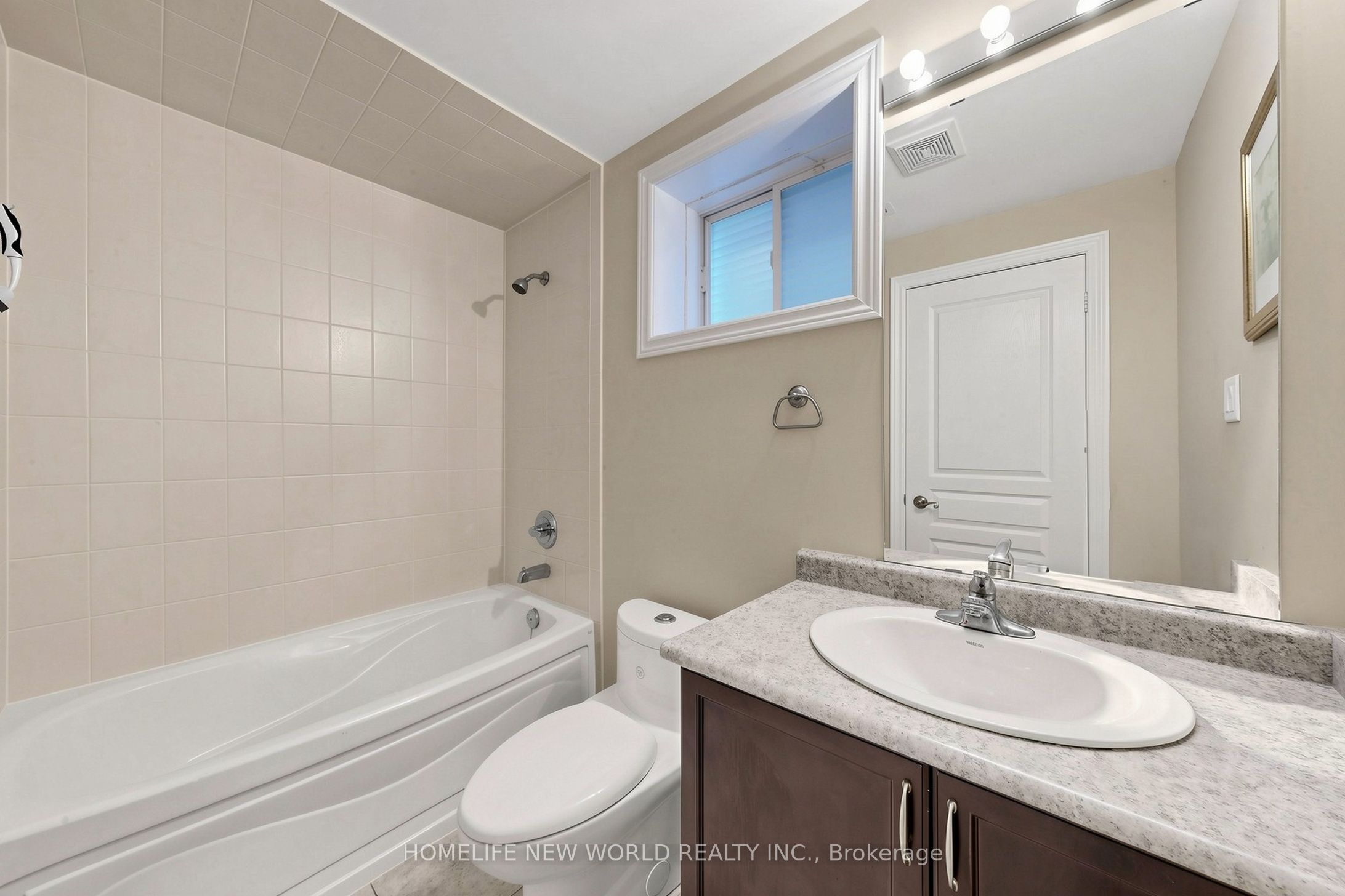 19 Featherwood Drive Property Photo 42