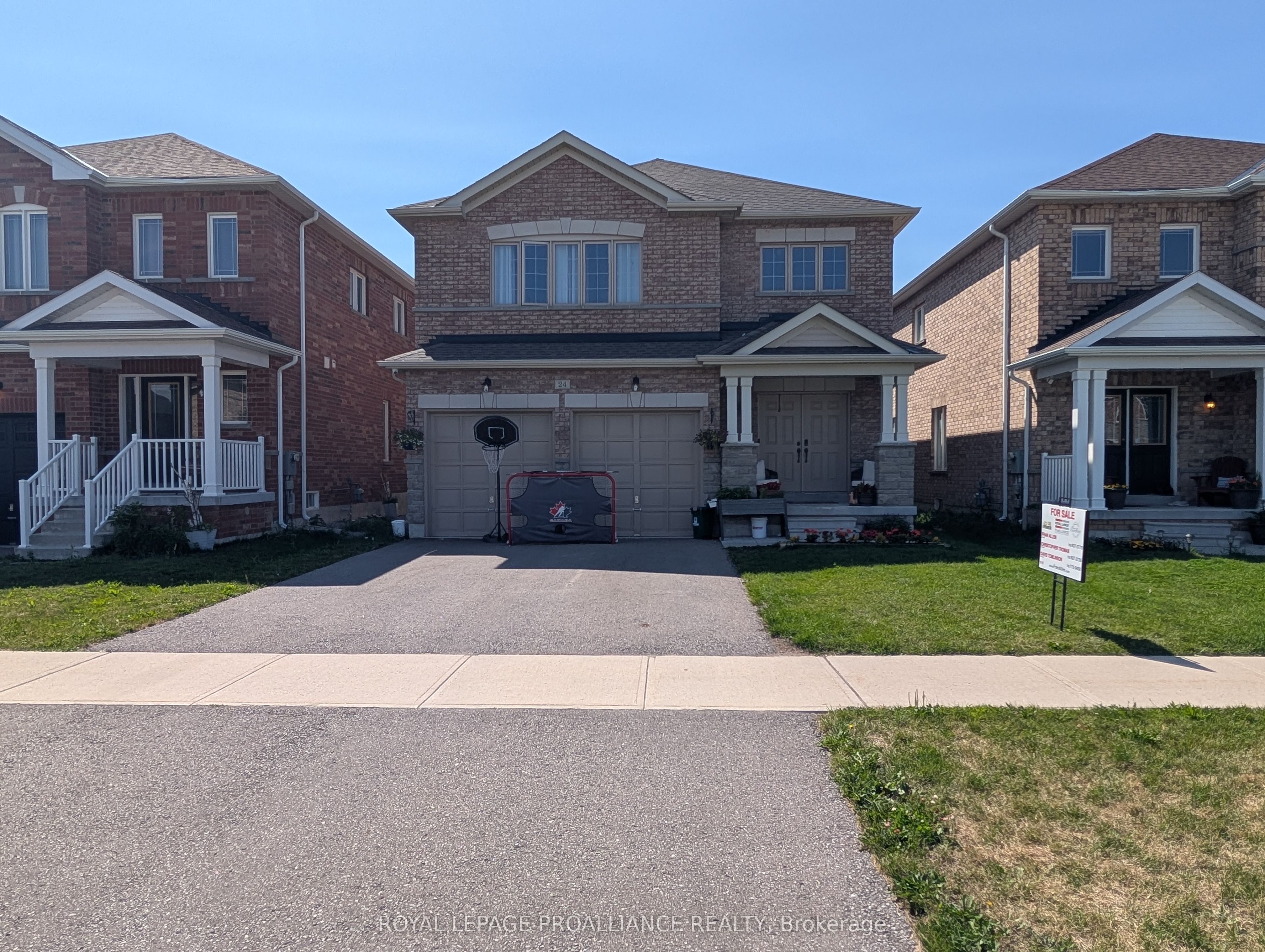 24 Terry Clayton Avenue Property Photo 1