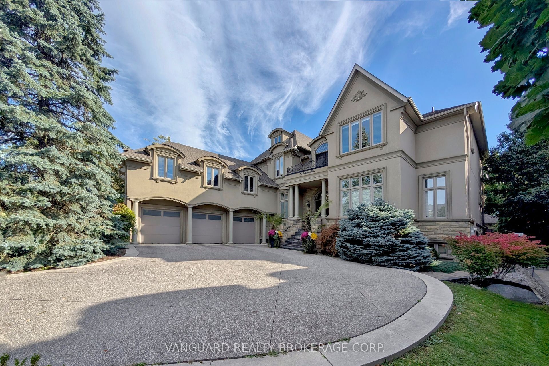 197 Treelawn Boulevard Property Photo 1