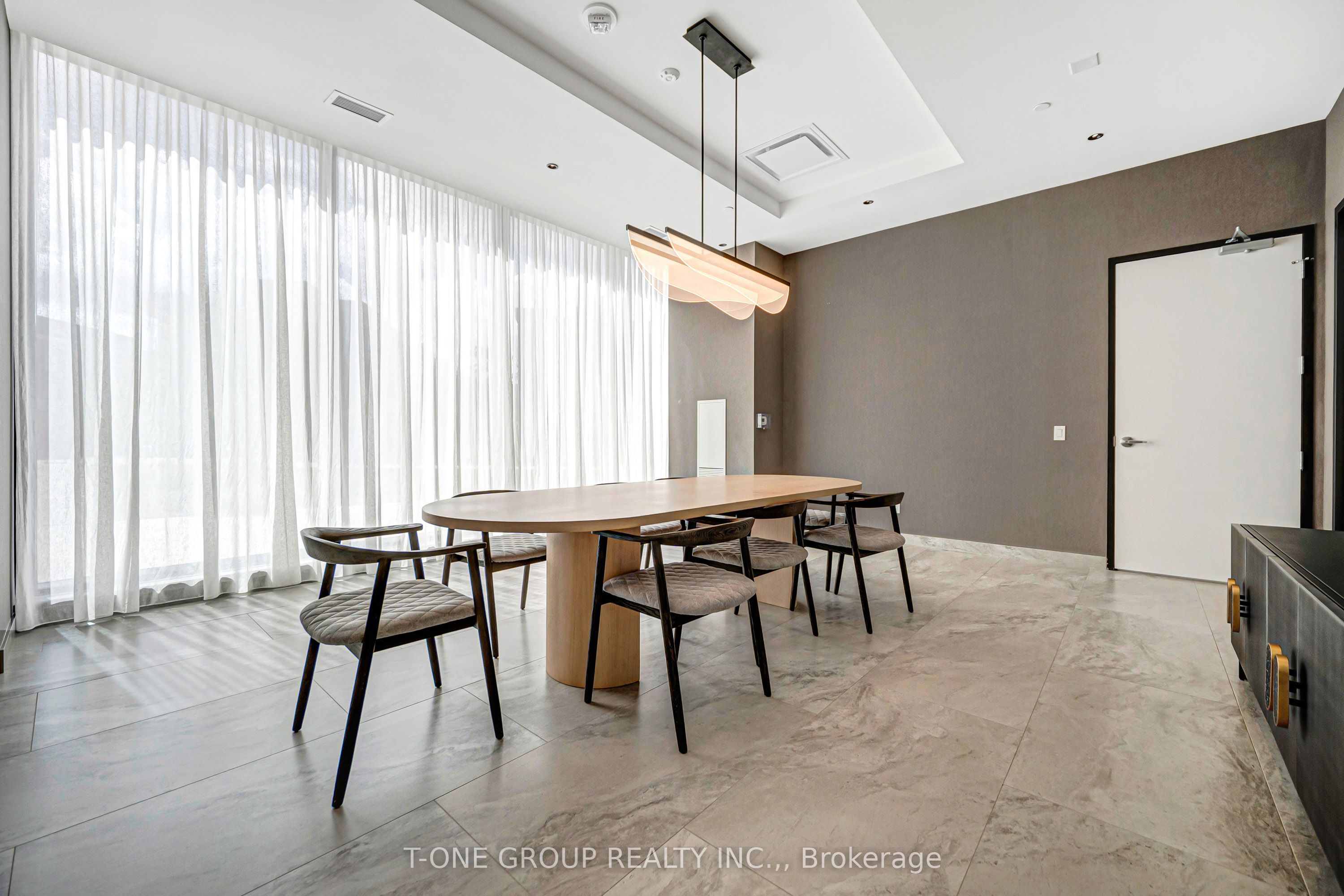 6 David Eyer Road 313 Property Photo 40