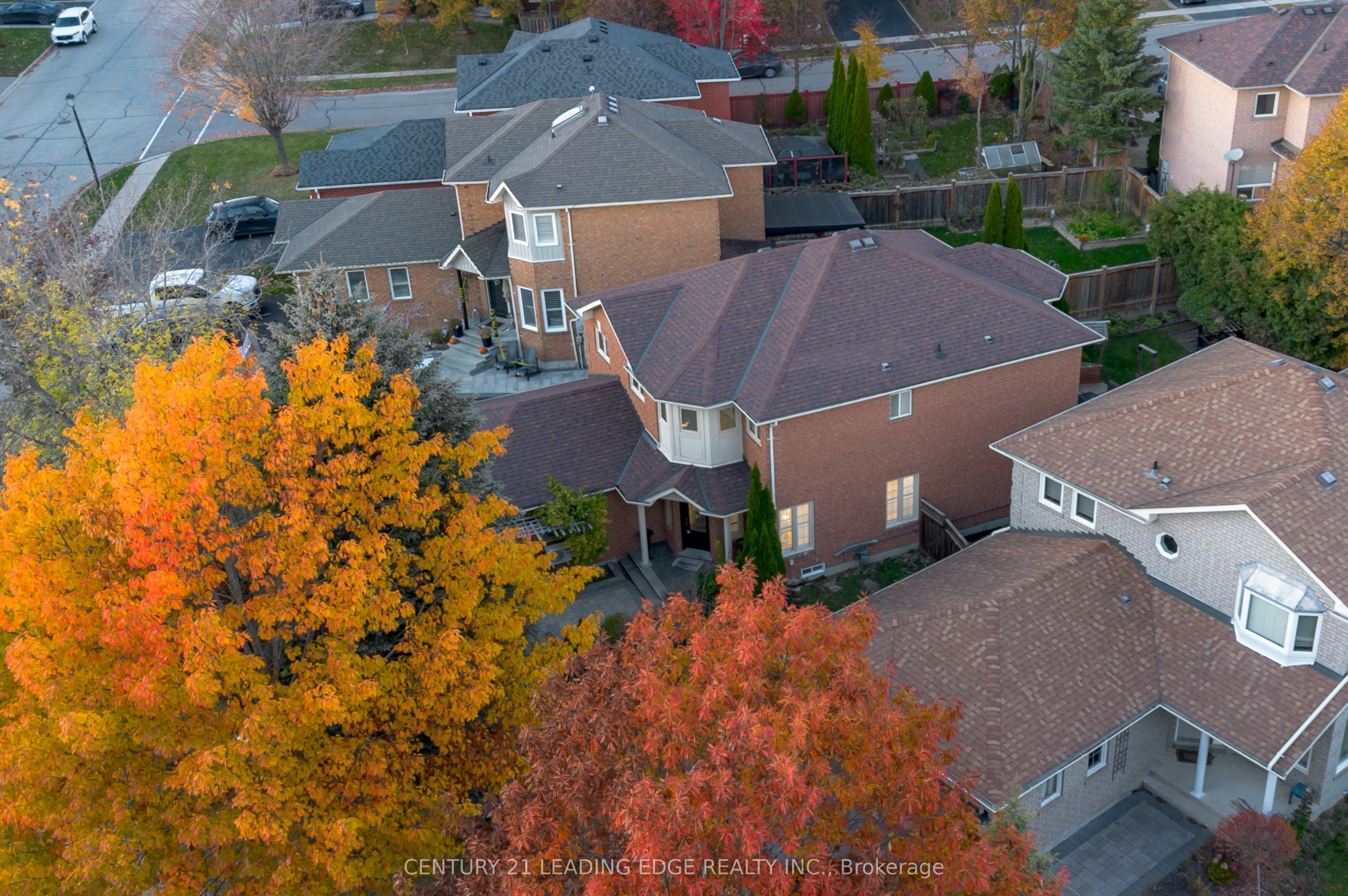 803 Best Circle Property Photo 4