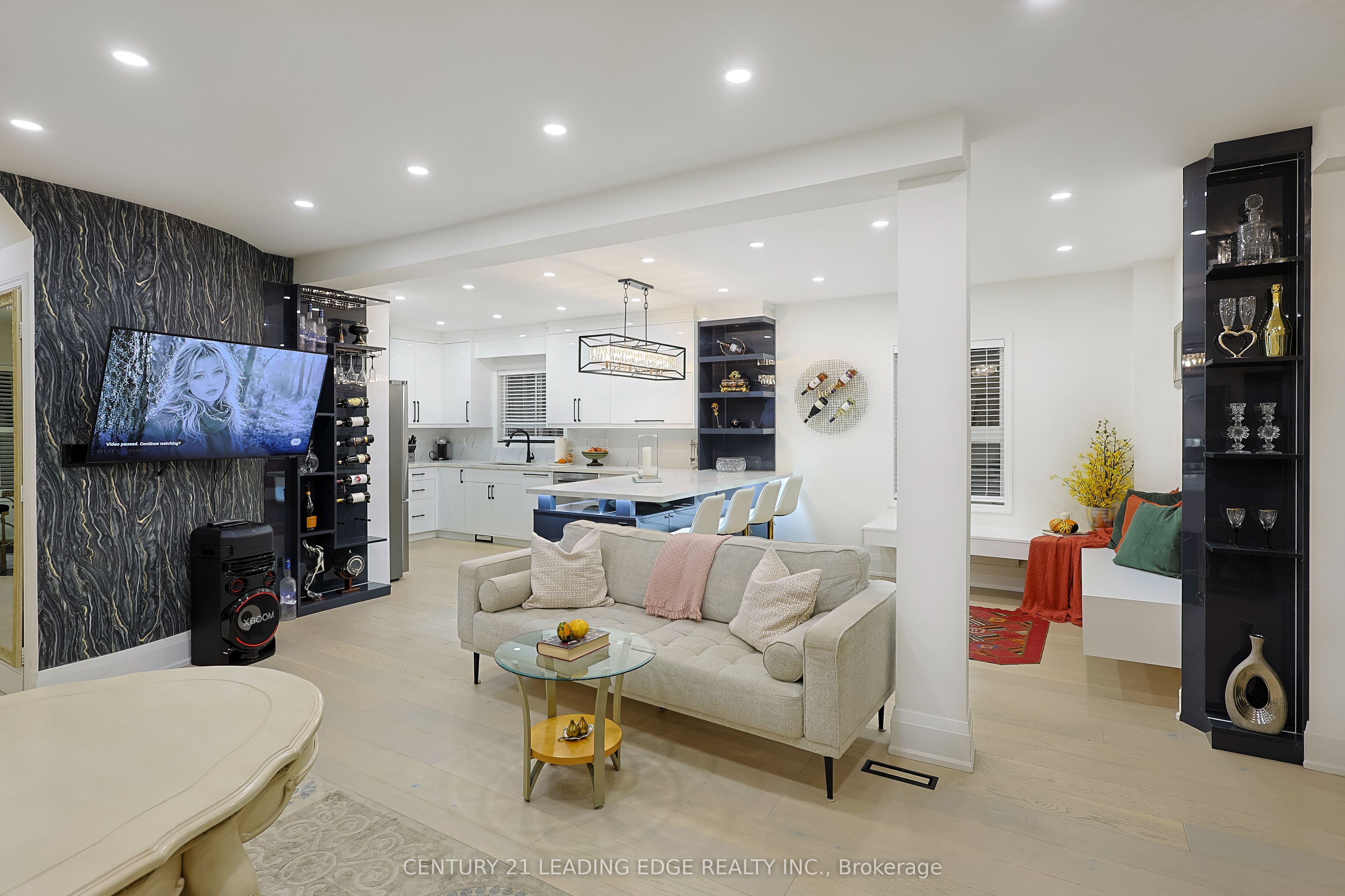 803 Best Circle Property Photo 17