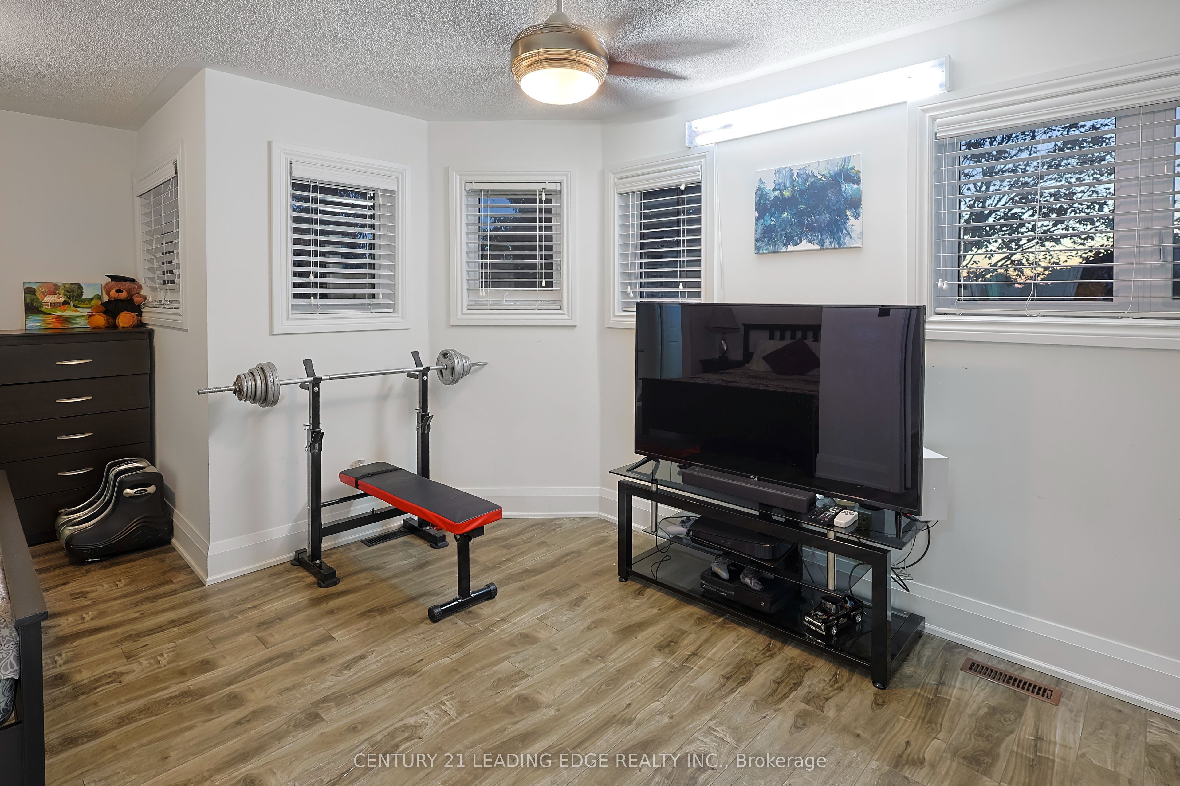 803 Best Circle Property Photo 26