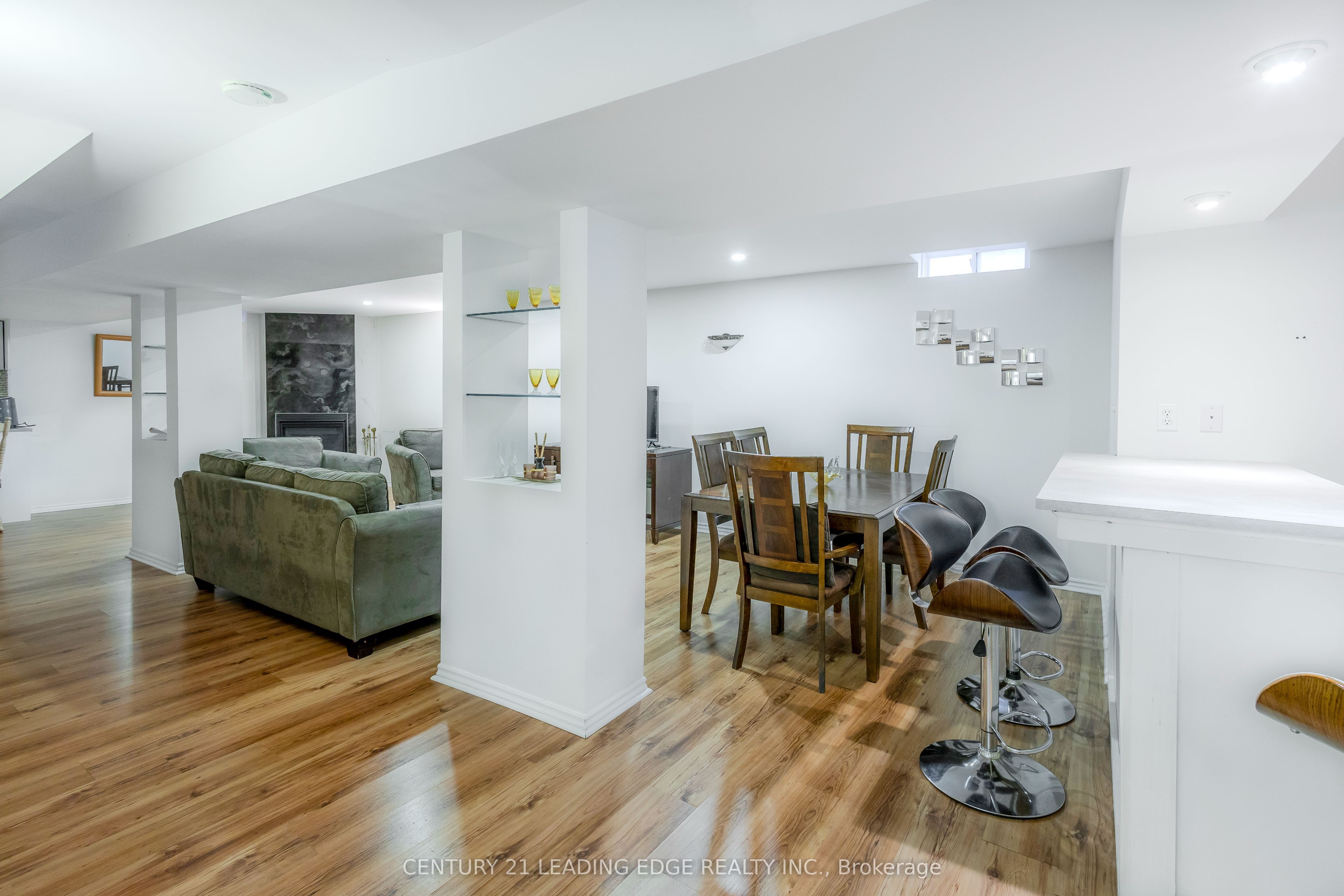 803 Best Circle Property Photo 29