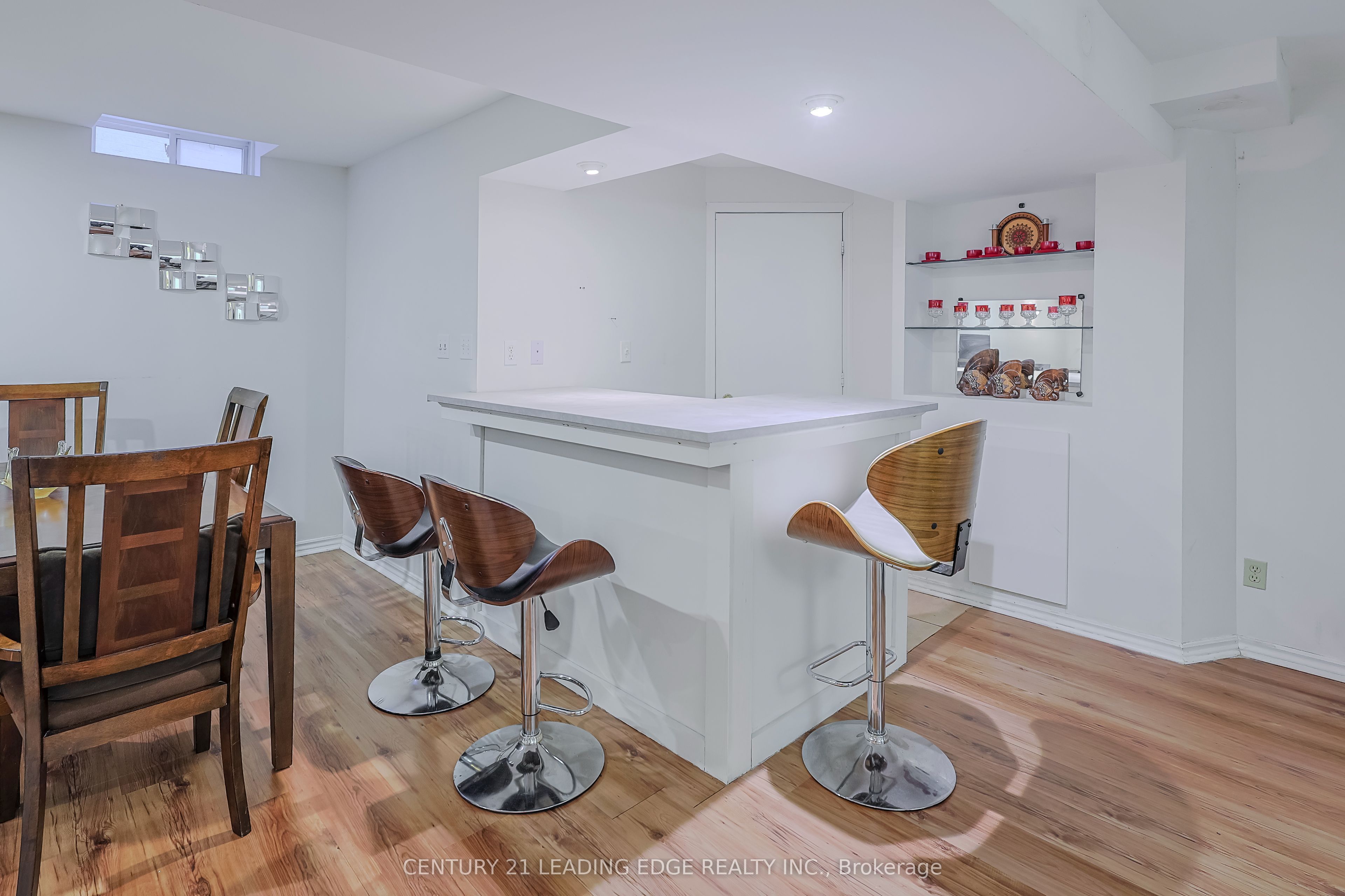 803 Best Circle Property Photo 32