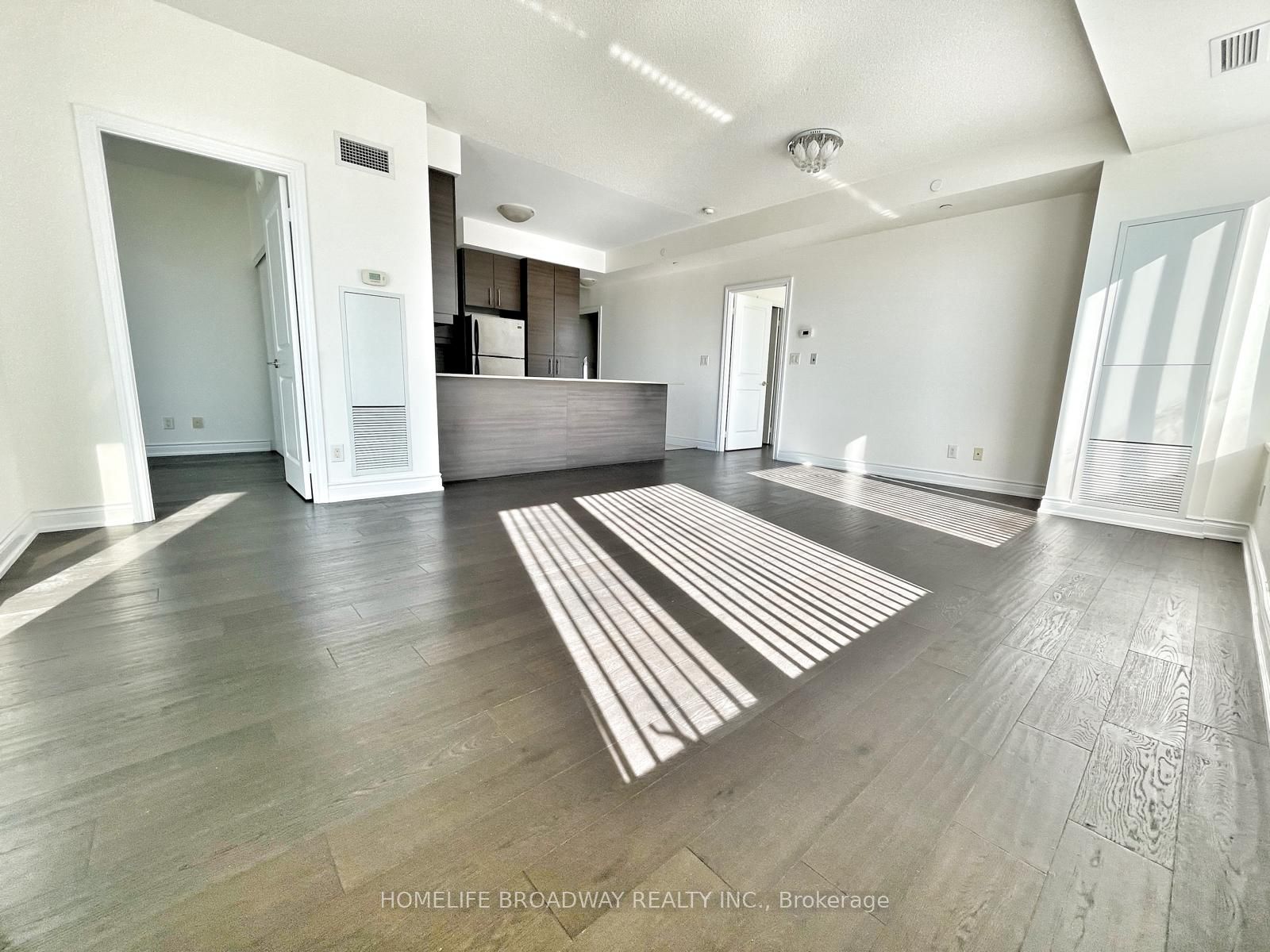 277 South Park Road 916 Property Photo 4
