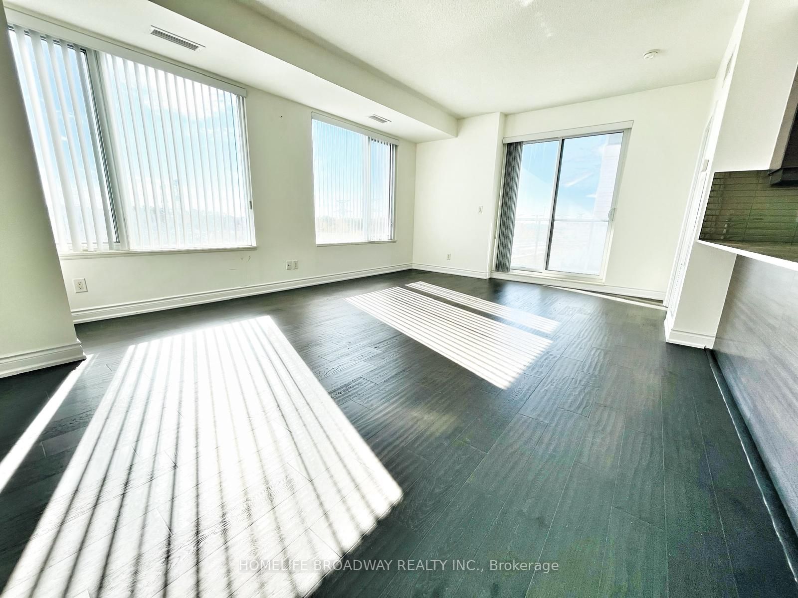 277 South Park Road 916 Property Photo 5
