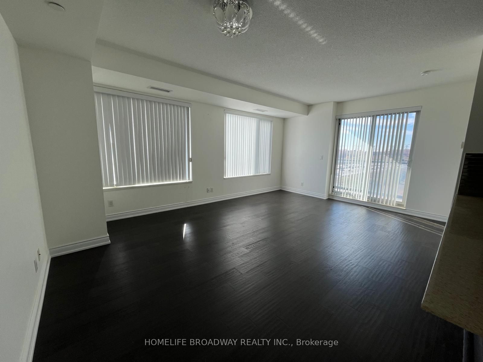277 South Park Road 916 Property Photo 15