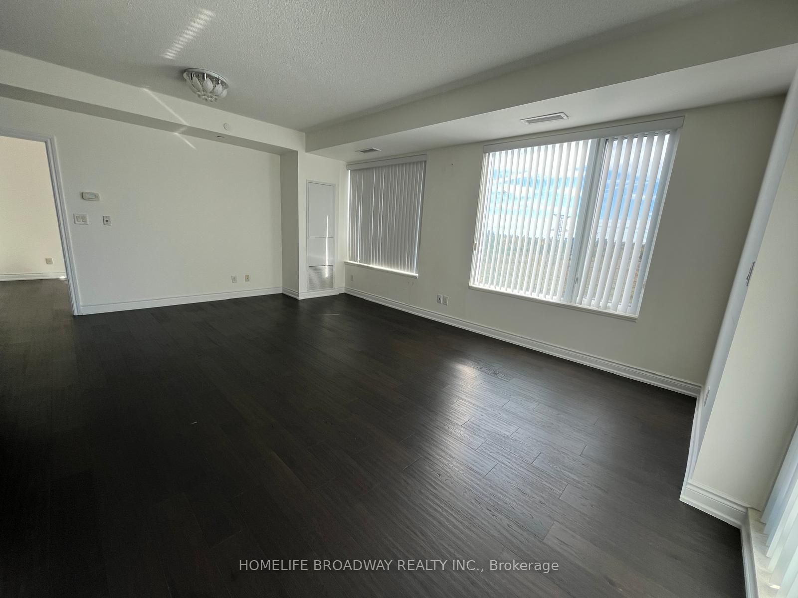 277 South Park Road 916 Property Photo 16