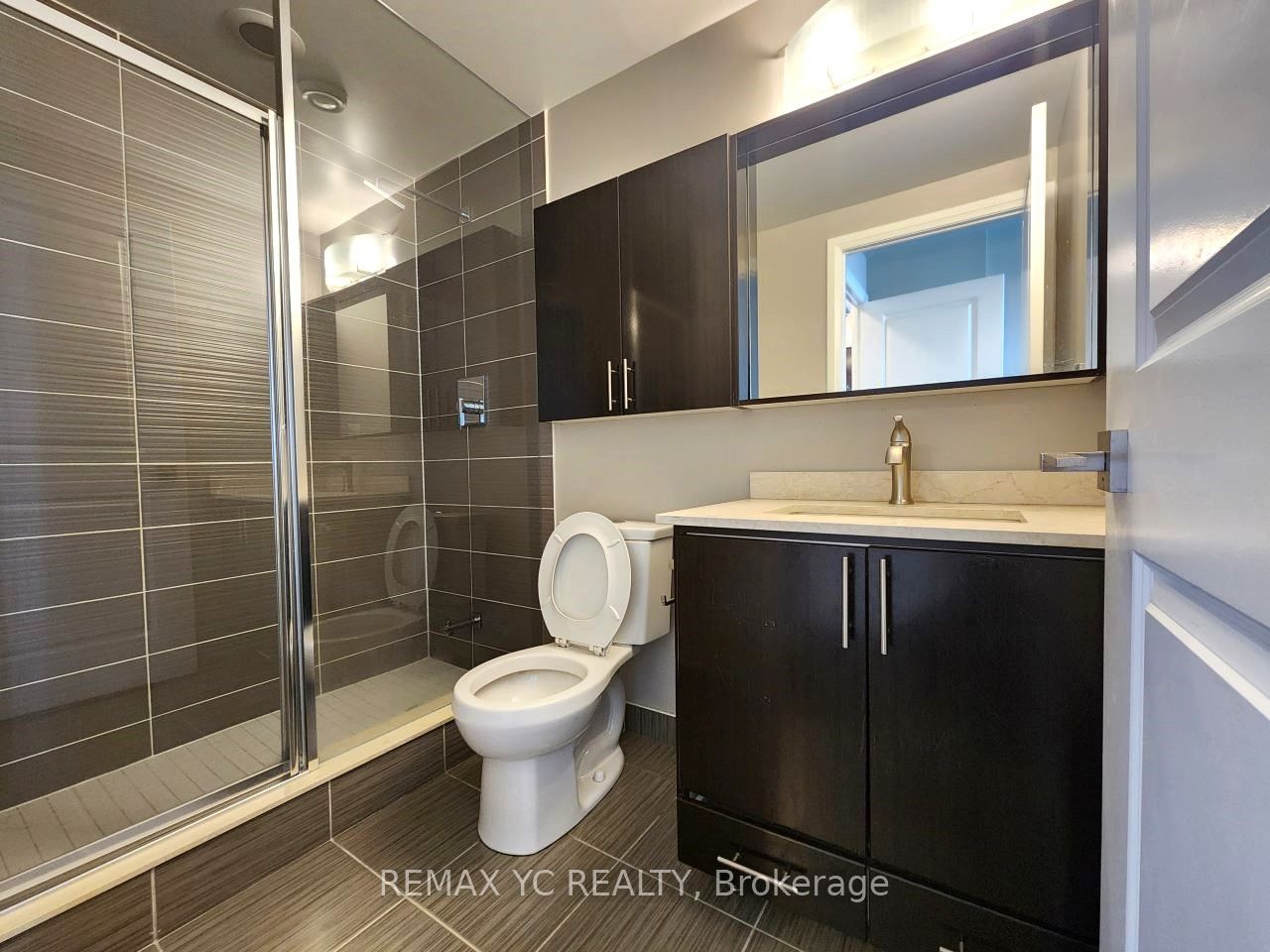 7171 Yonge Street 408 Property Photo 8