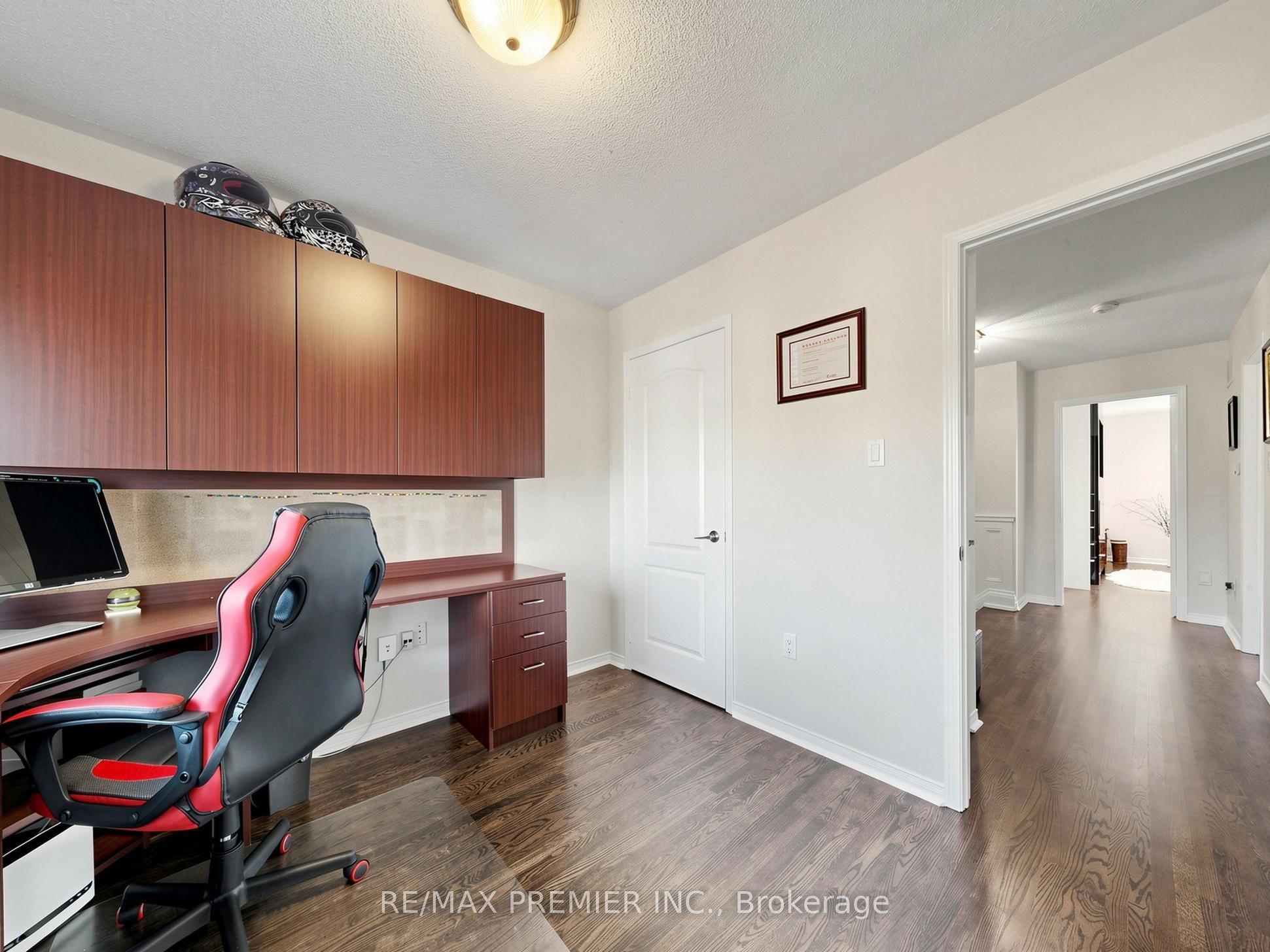 31 Rocksprings Avenue Property Photo 22