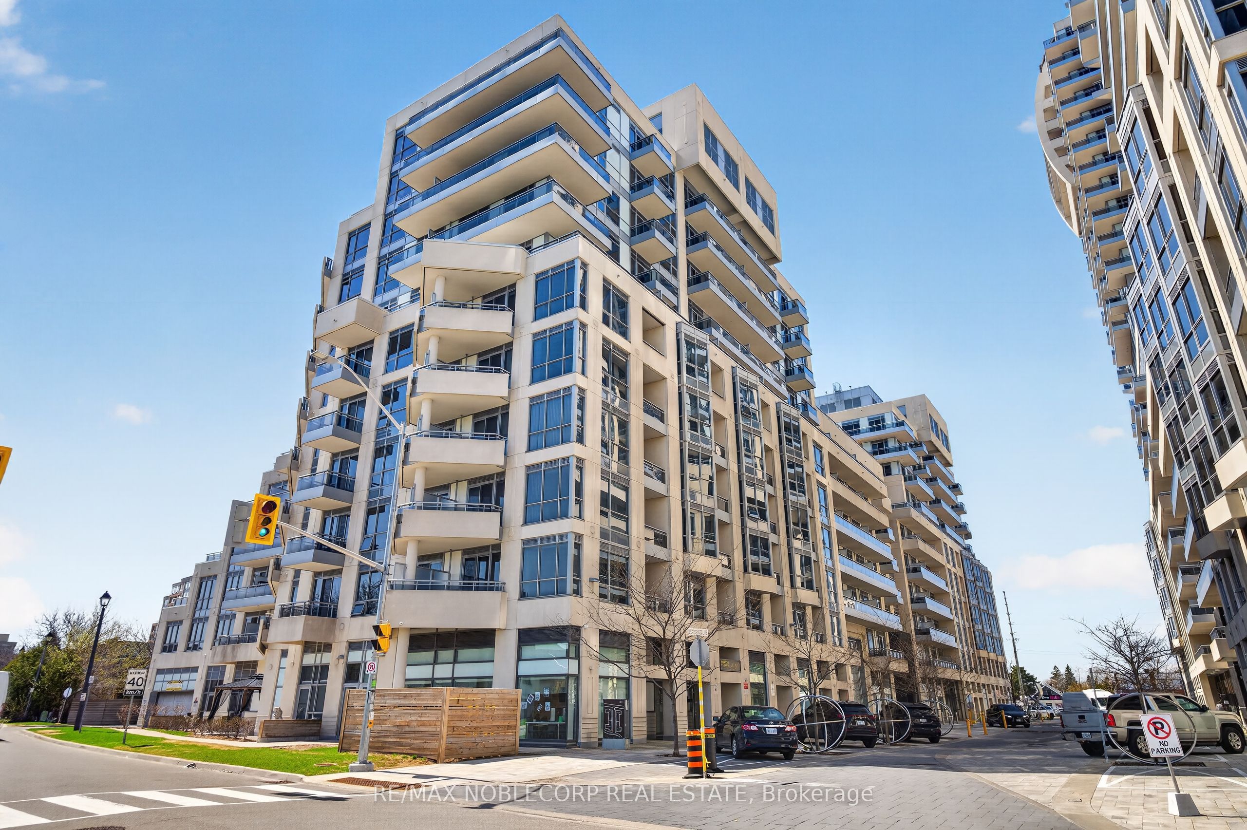 9191 Yonge Street 206SW Property Photo 1