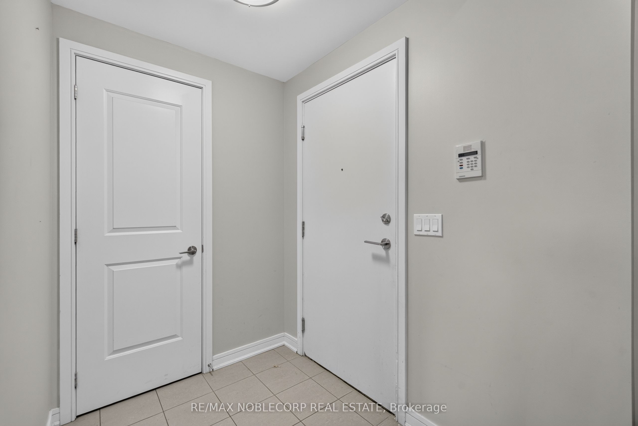 9191 Yonge Street 206sw Property Photo 6