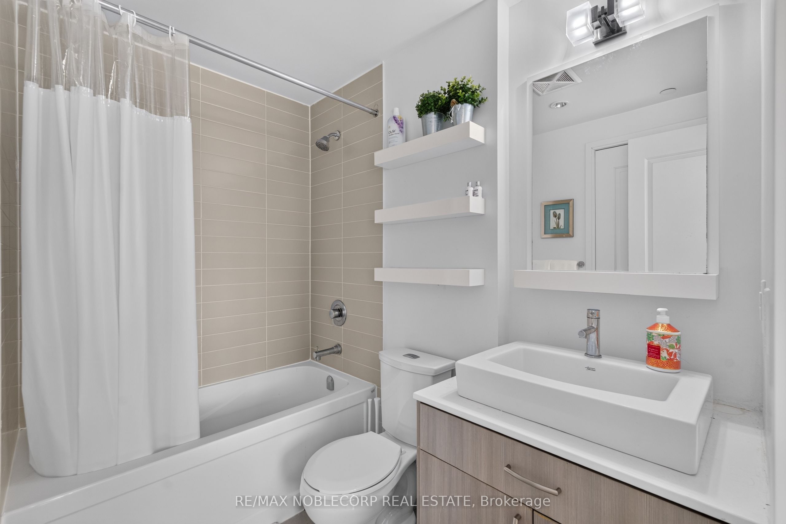 9191 Yonge Street 206sw Property Photo 21