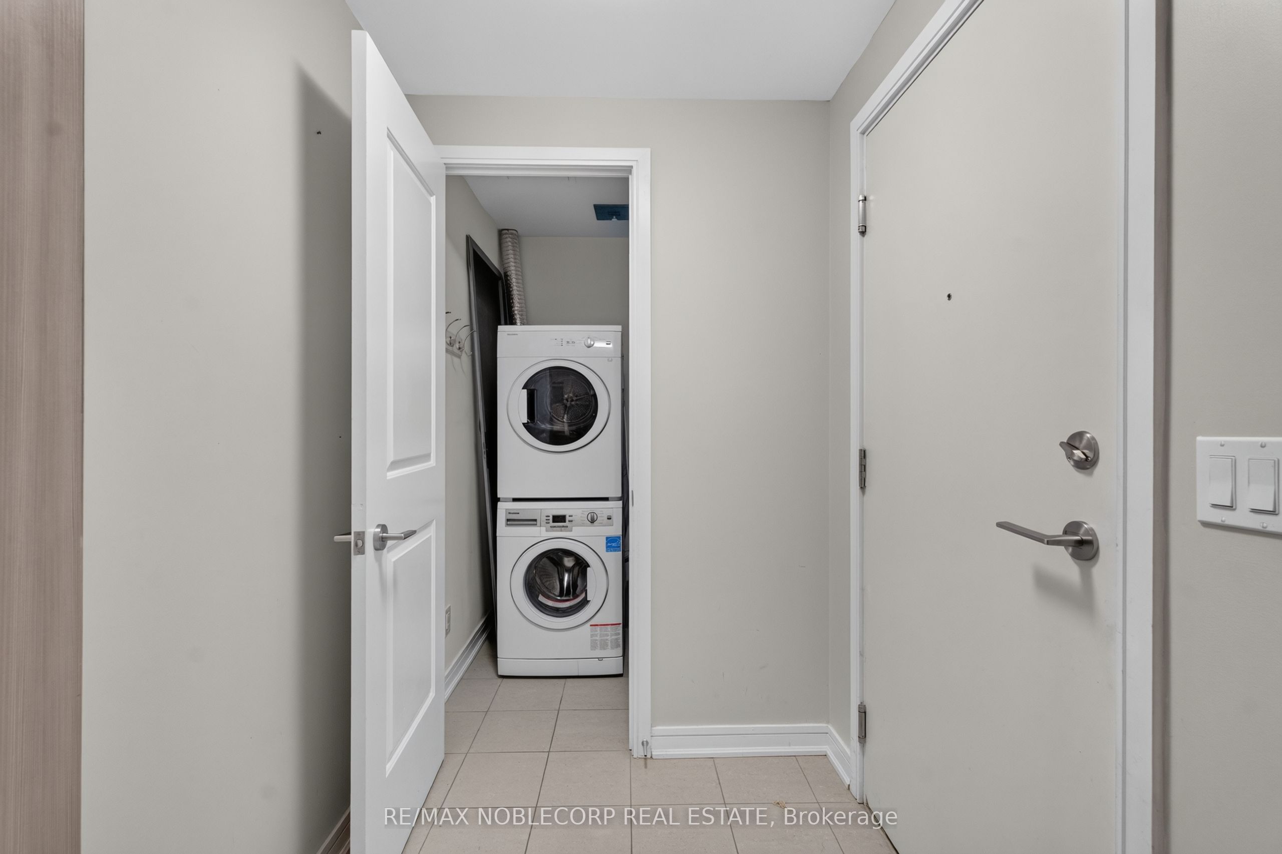 9191 Yonge Street 206sw Property Photo 23