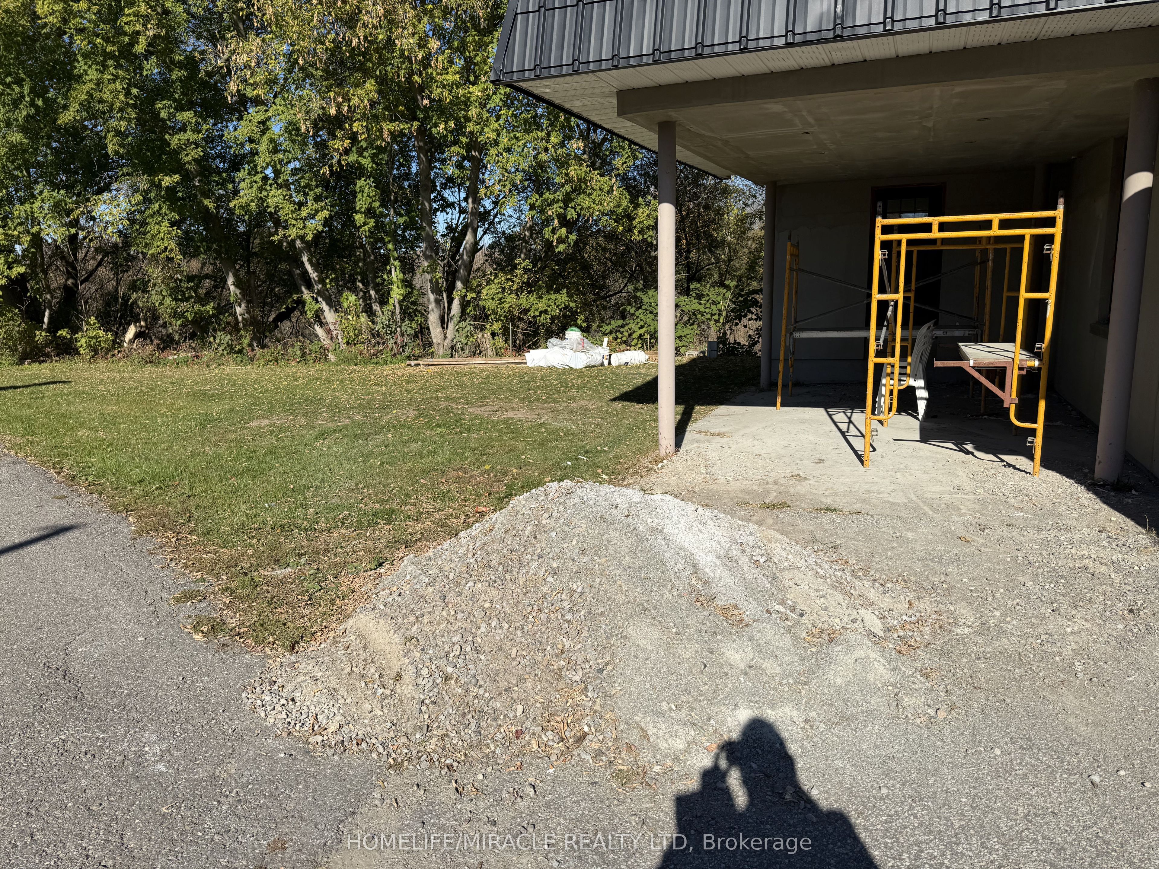 568 Victoria Street Property Photo 5