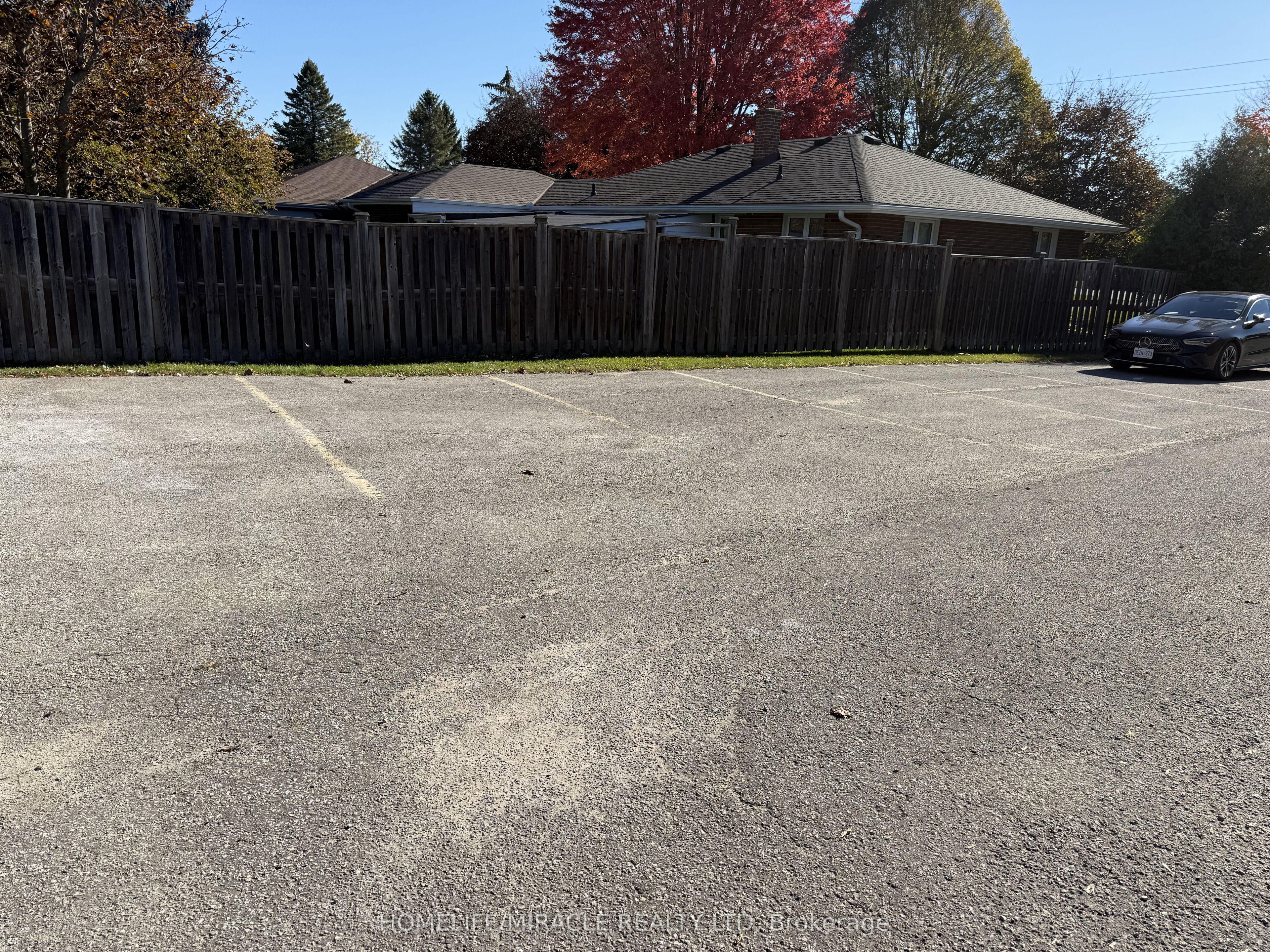 568 Victoria Street Property Photo 6