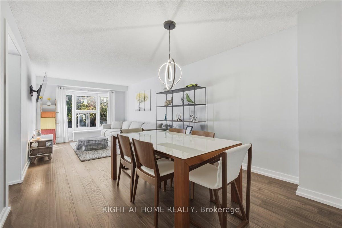 31 Sunbird Boulevard Property Photo 5
