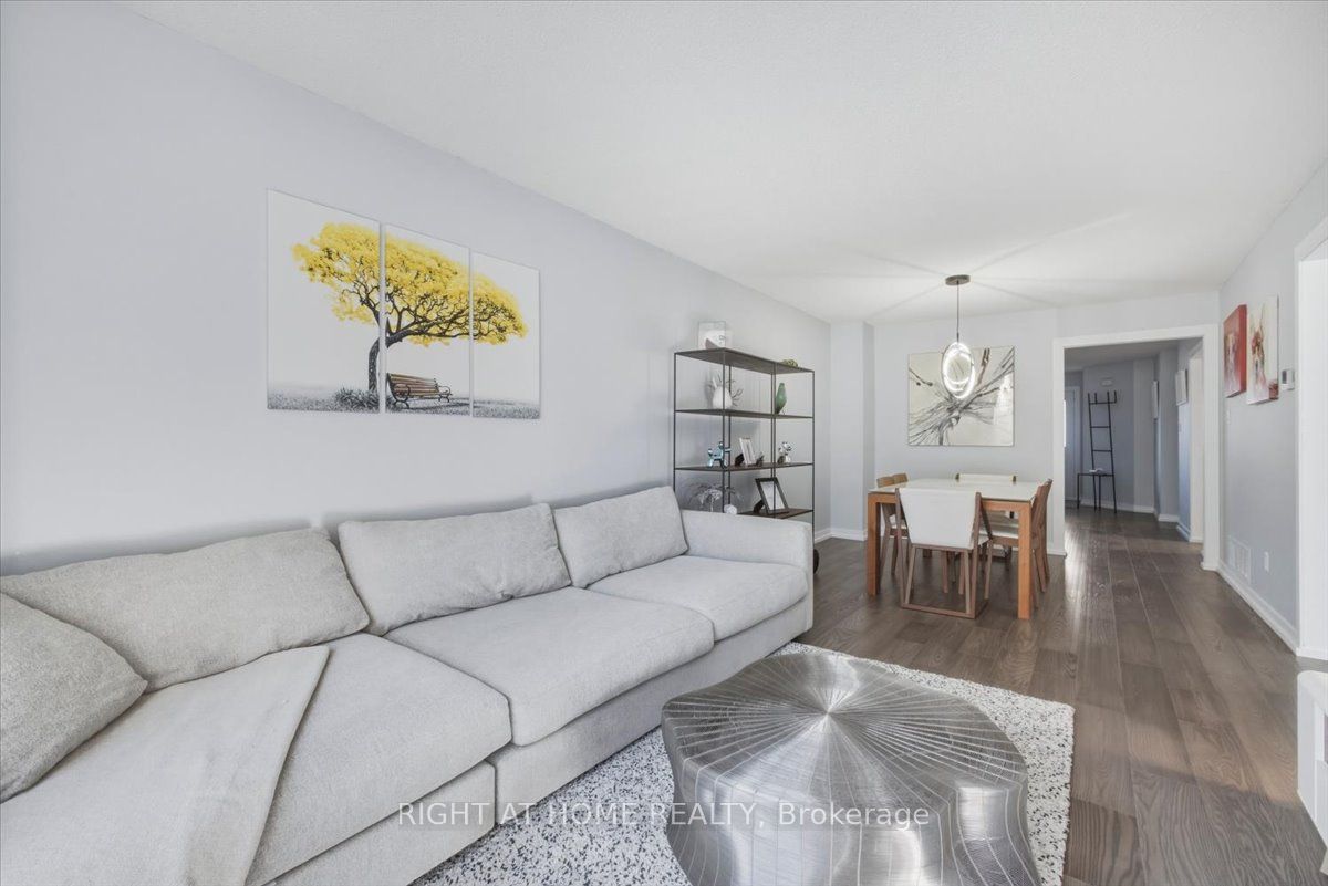 31 Sunbird Boulevard Property Photo 8