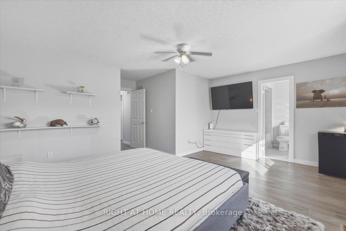 31 Sunbird Boulevard Property Photo 16