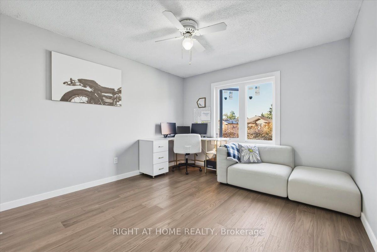 31 Sunbird Boulevard Property Photo 19