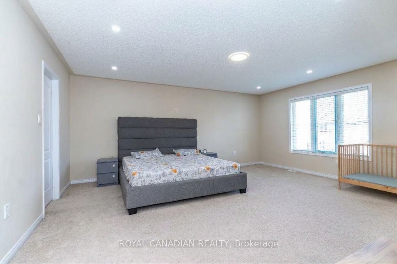 213 Richardson Crescent Property Photo 29