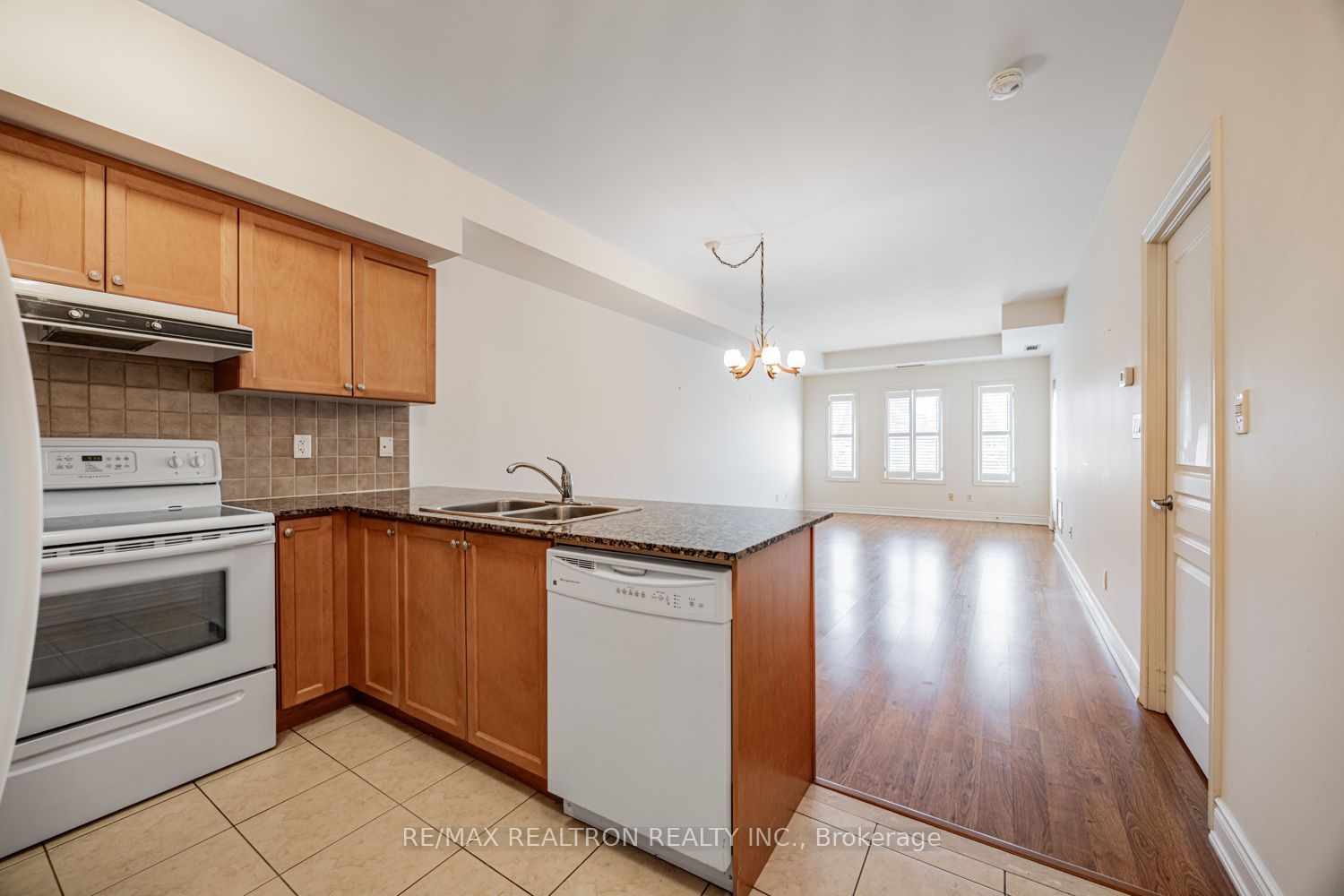 9901 Keele Street 207 Property Photo 1