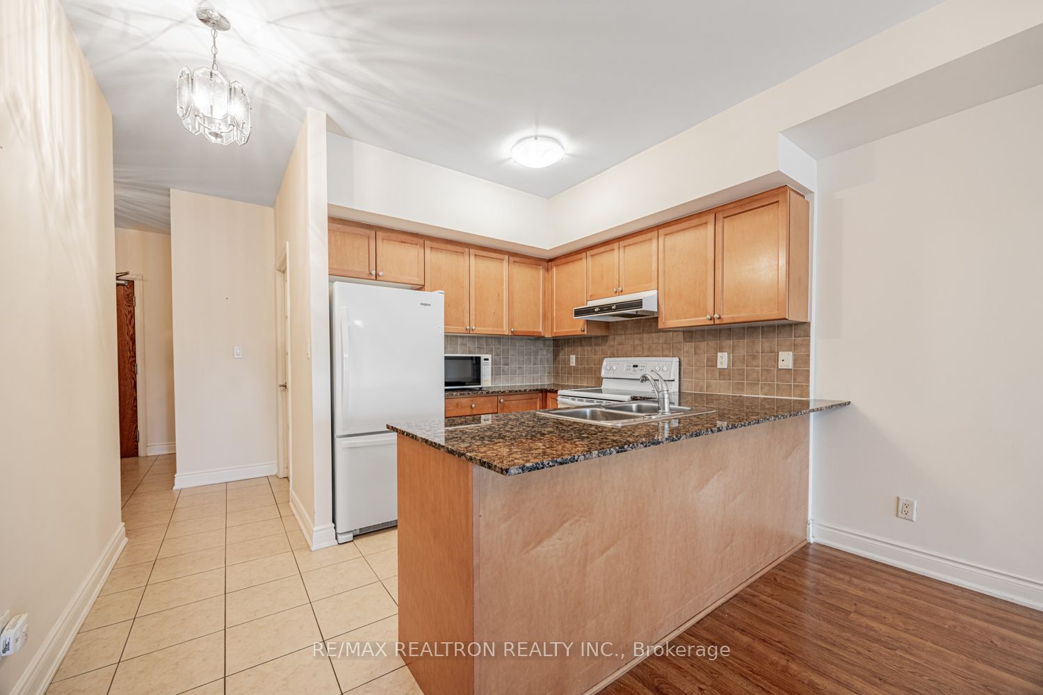 9901 Keele Street 207 Property Photo 6