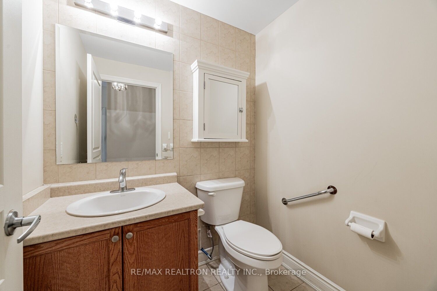 9901 Keele Street 207 Property Photo 13