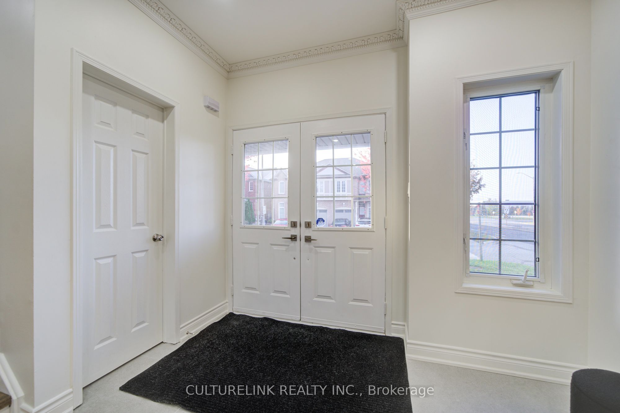2 Hartwell Place Property Photo 4