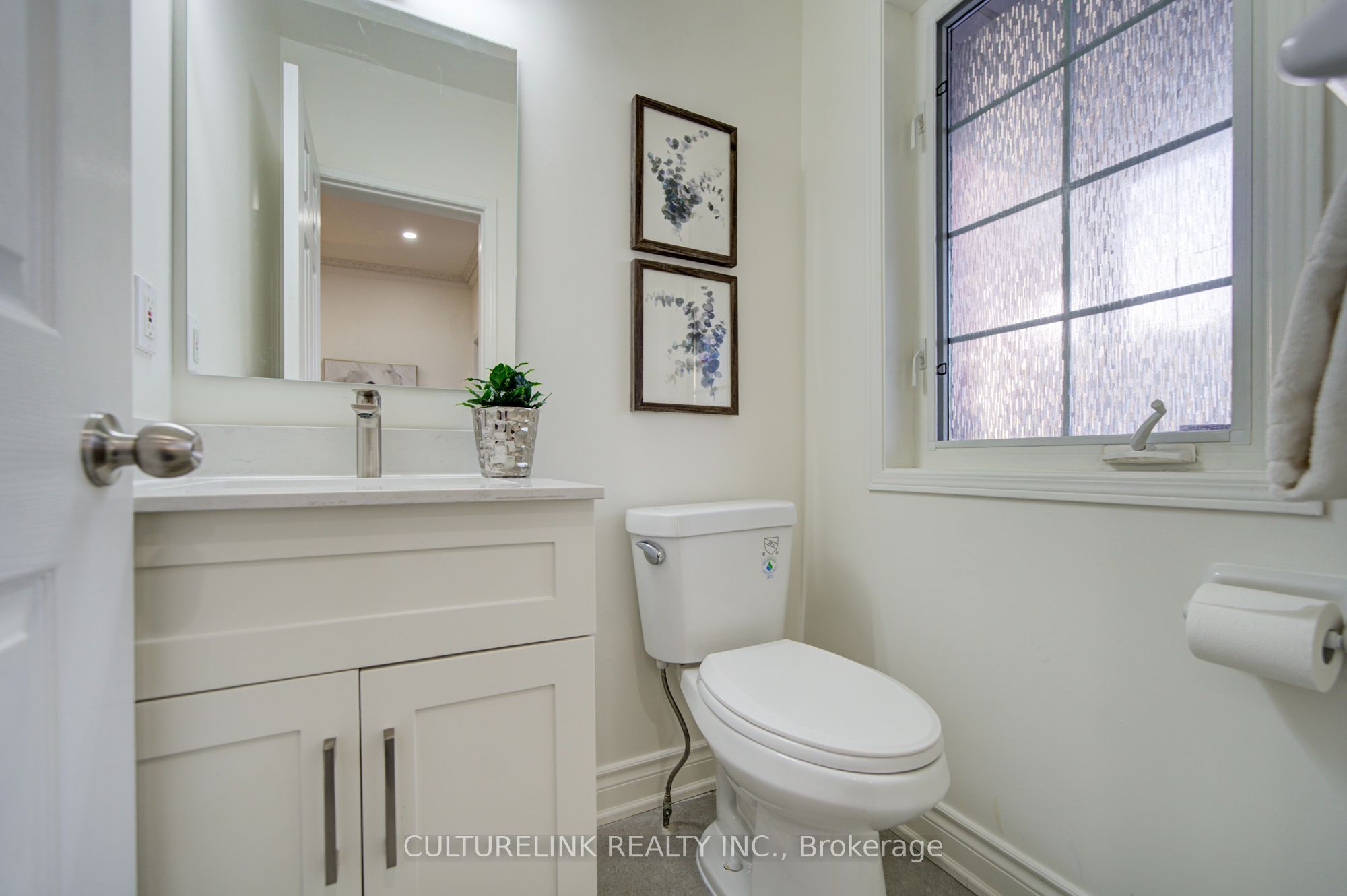 2 Hartwell Place Property Photo 7