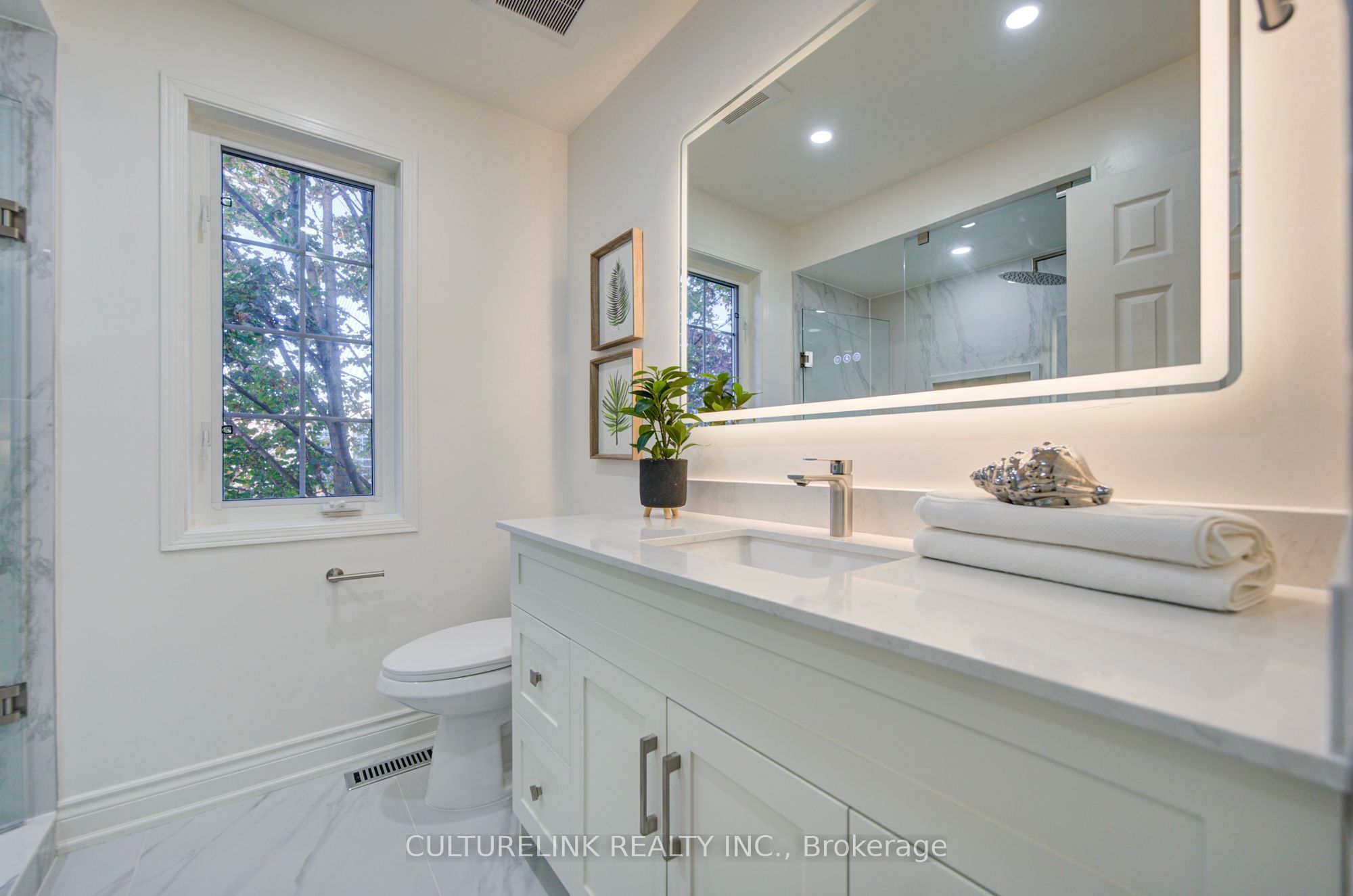 2 Hartwell Place Property Photo 23