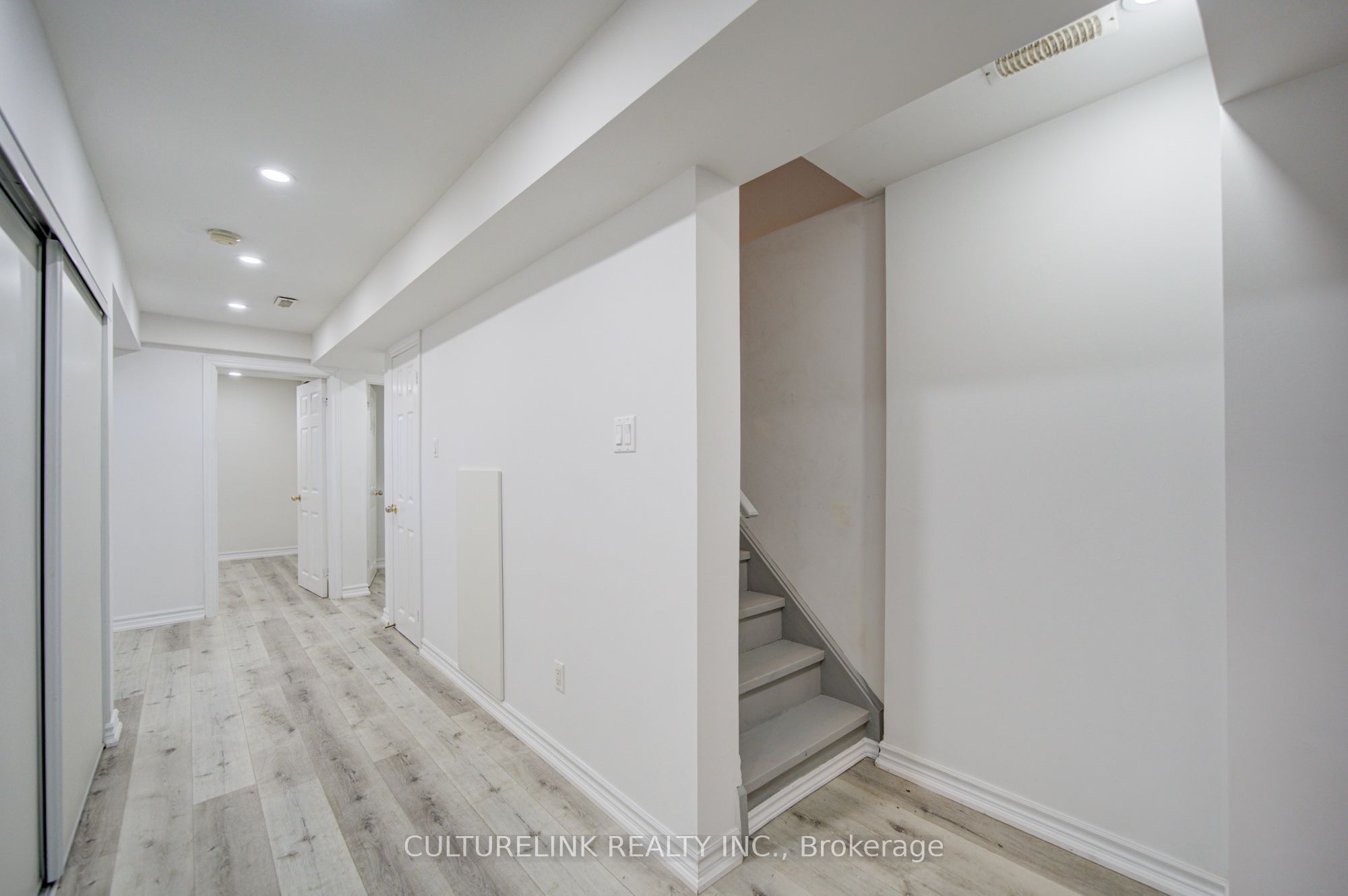 2 Hartwell Place Property Photo 37