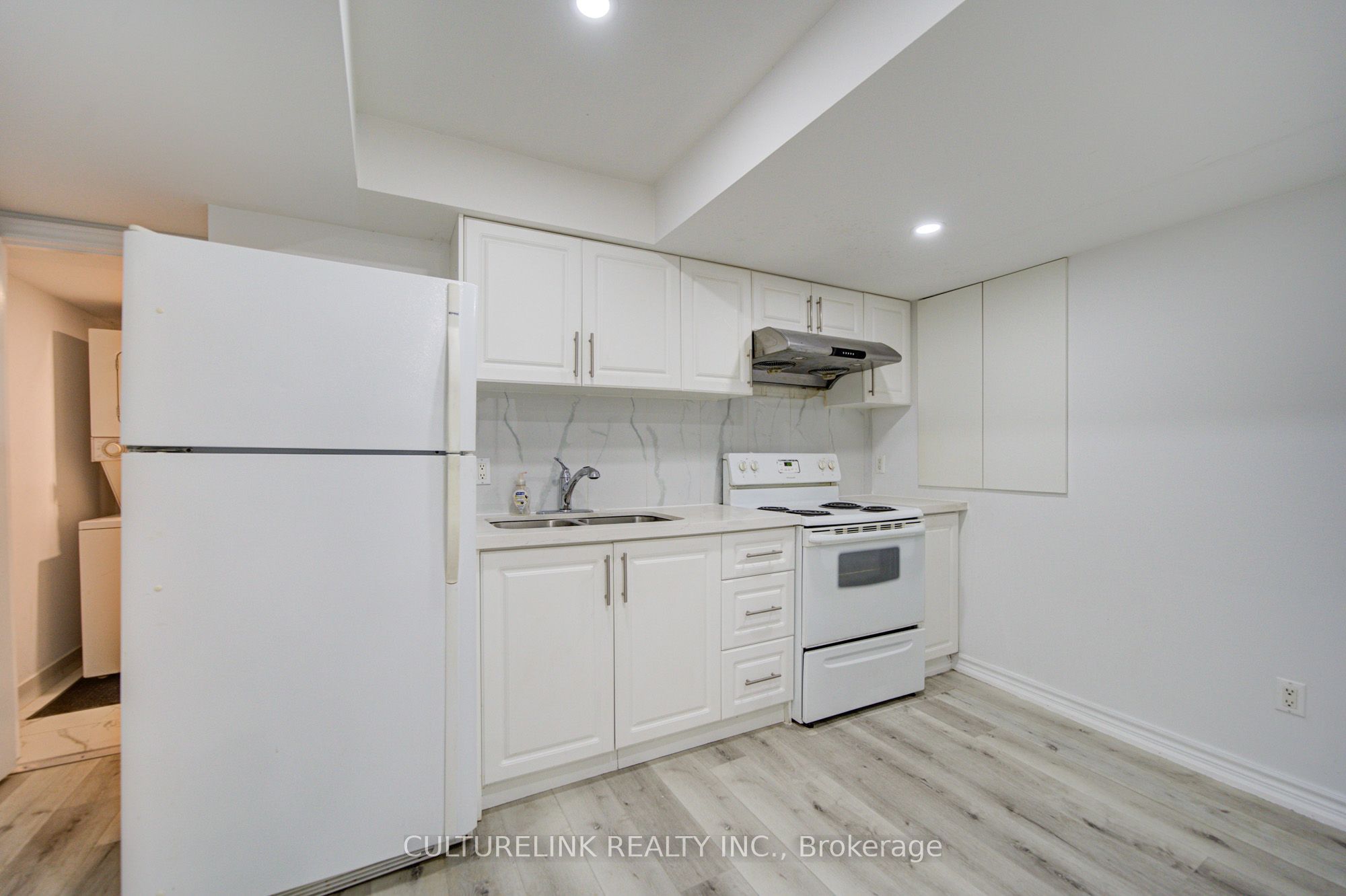 2 Hartwell Place Property Photo 40