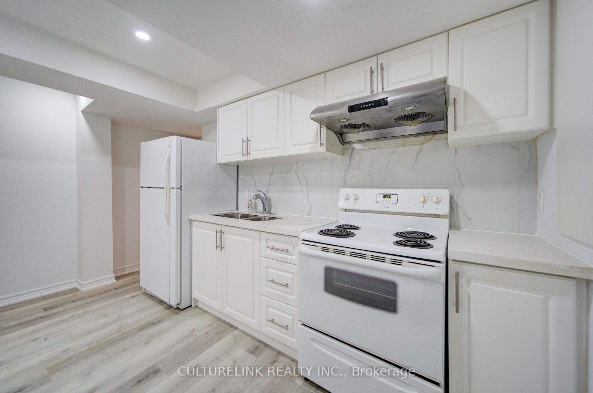 2 Hartwell Place Property Photo 41