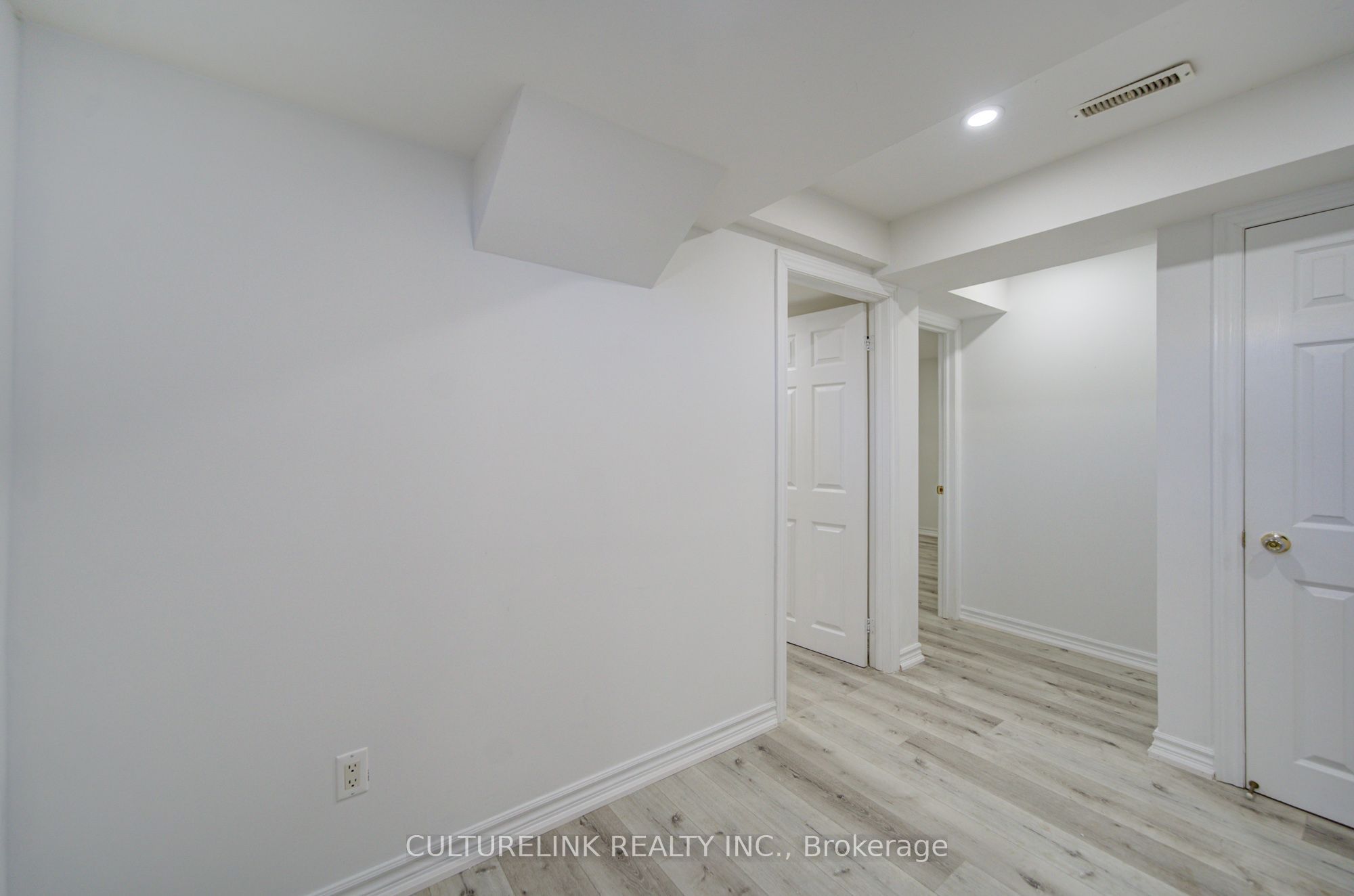 2 Hartwell Place Property Photo 44